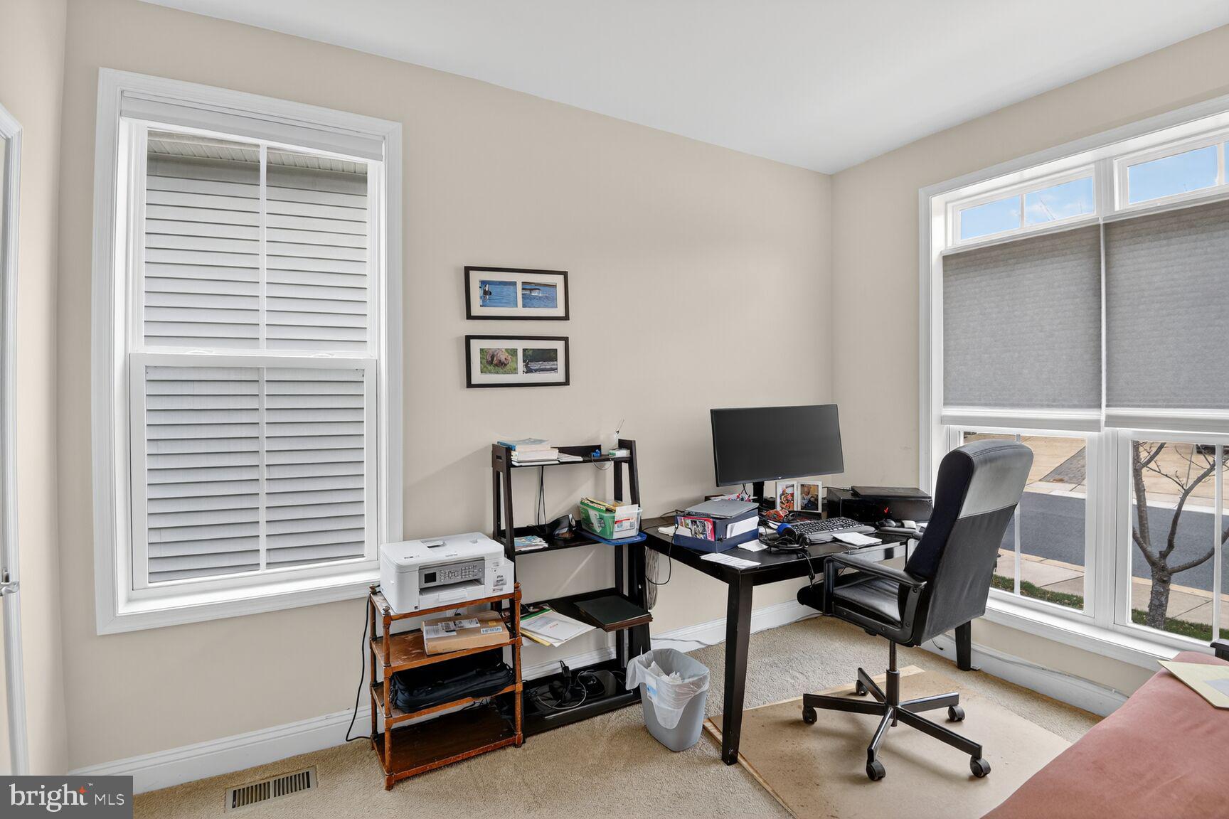 TWO RIVERS - Residential