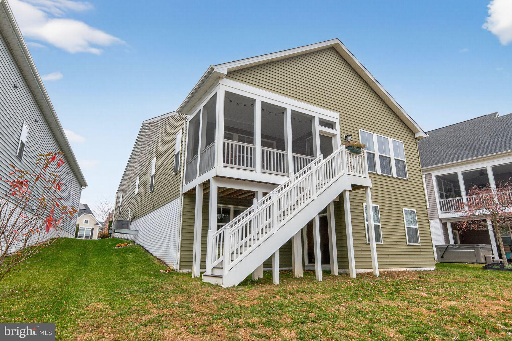 TWO RIVERS - Residential