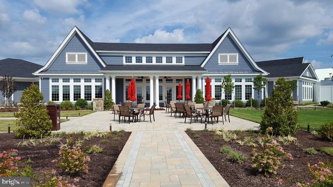 TWO RIVERS - Residential