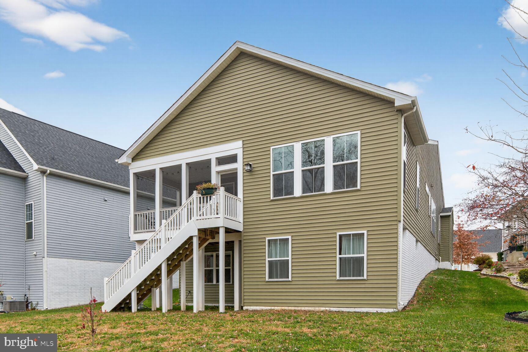 TWO RIVERS - Residential