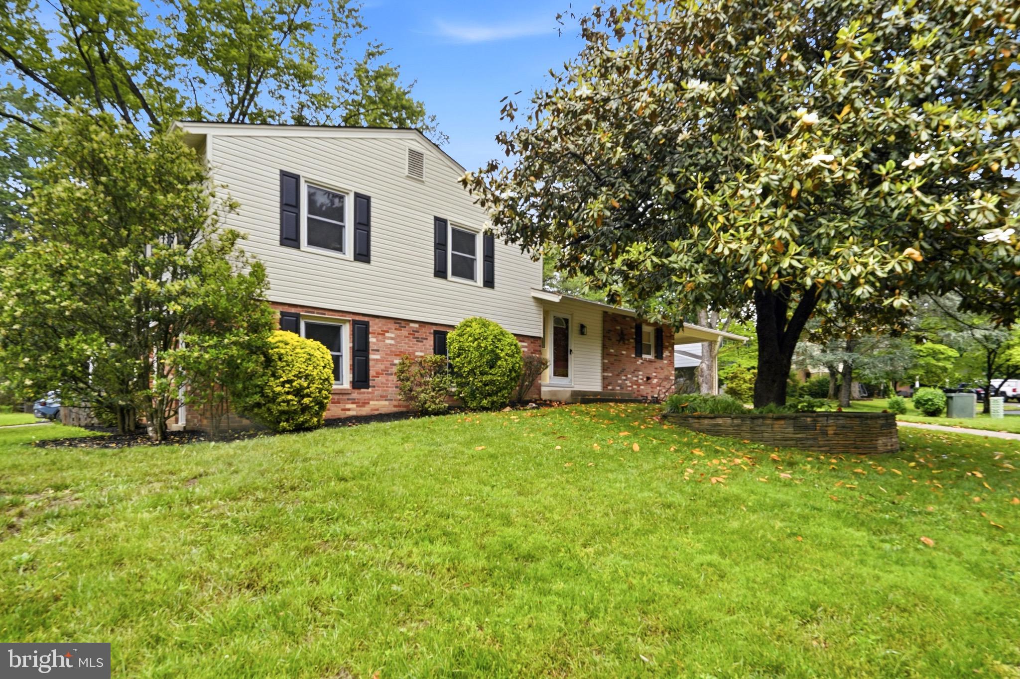 8416 DANFORD COURT