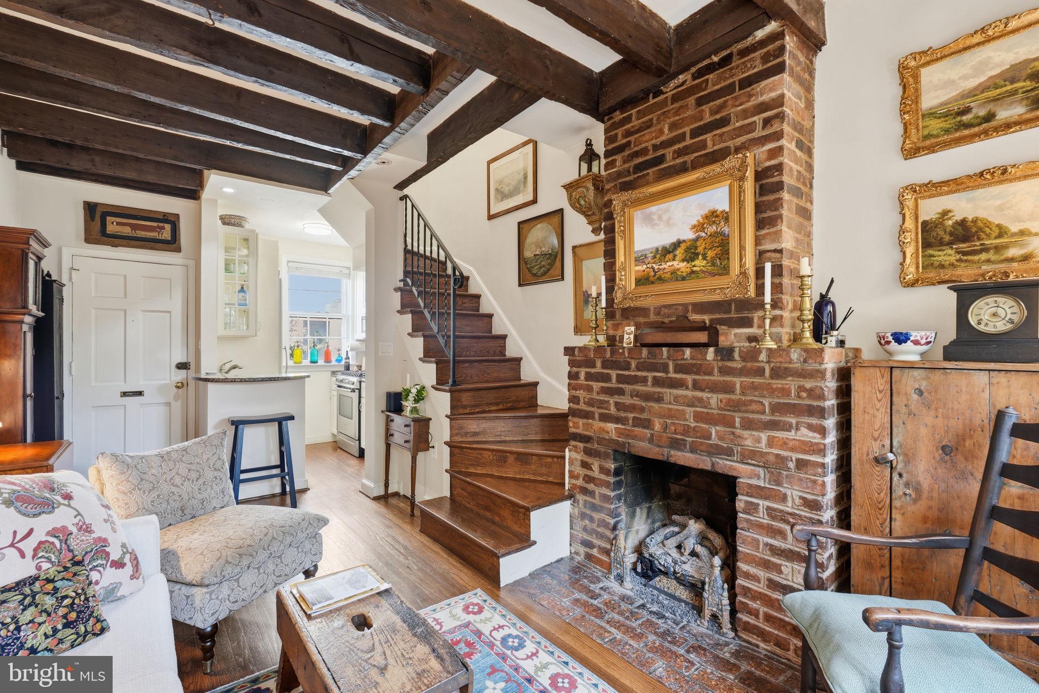 5 POMANDER WALK NW