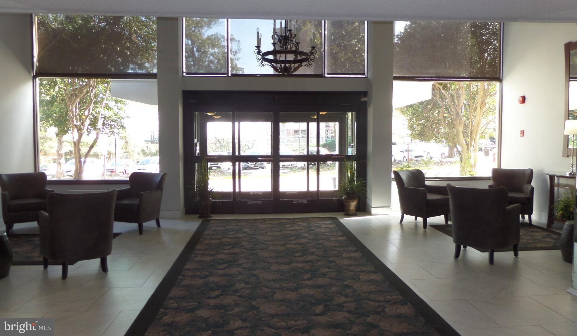 HUNTING CREEK CLUB CONDOMINIUMS - Residential Lease