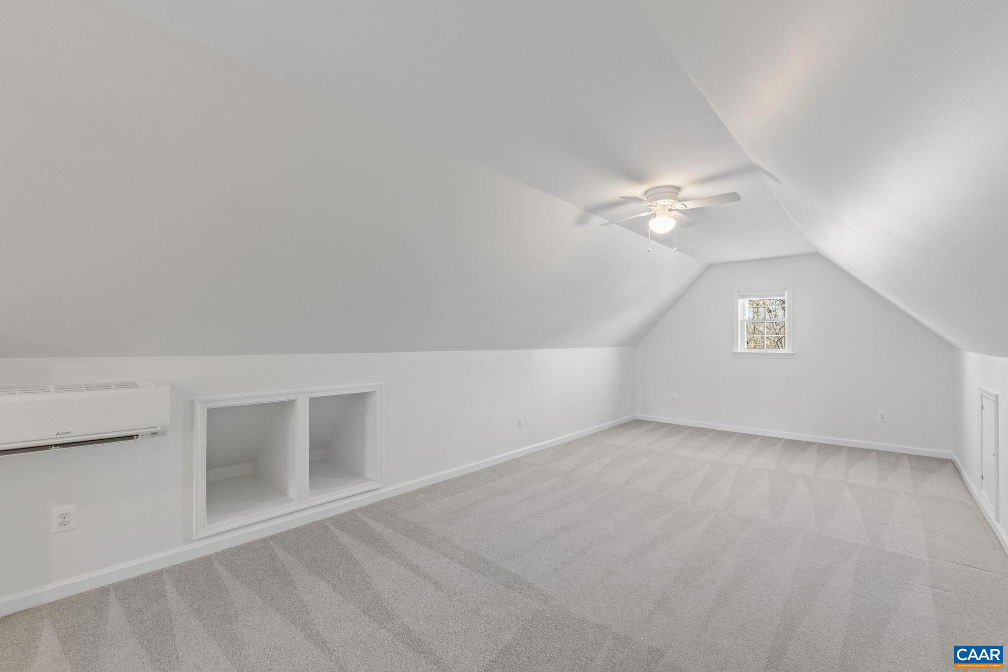 SPRING CREEK - Residential