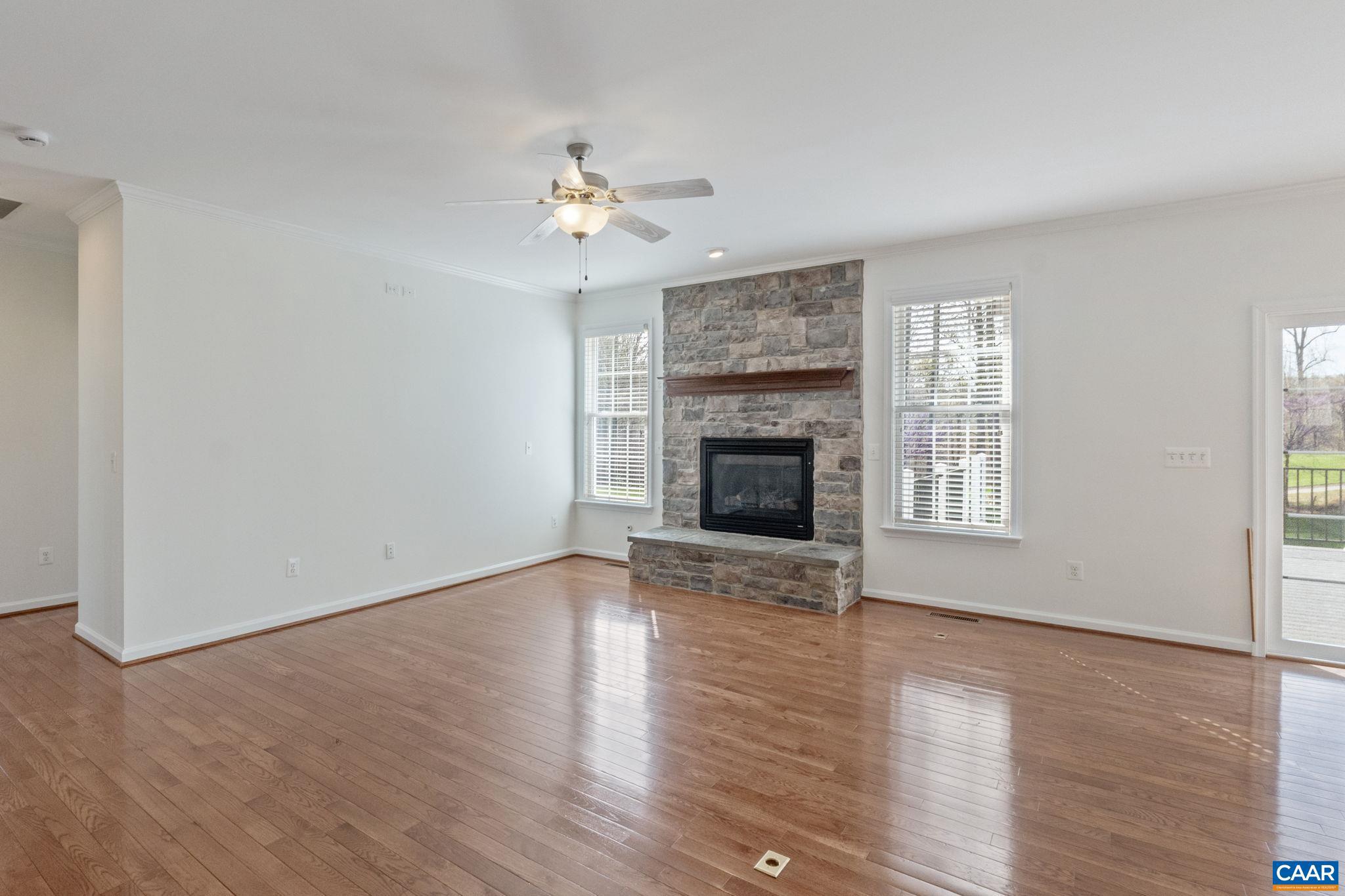 SPRING CREEK - Residential