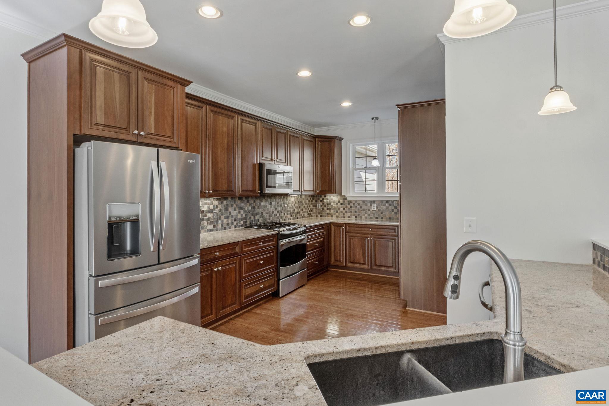 SPRING CREEK - Residential