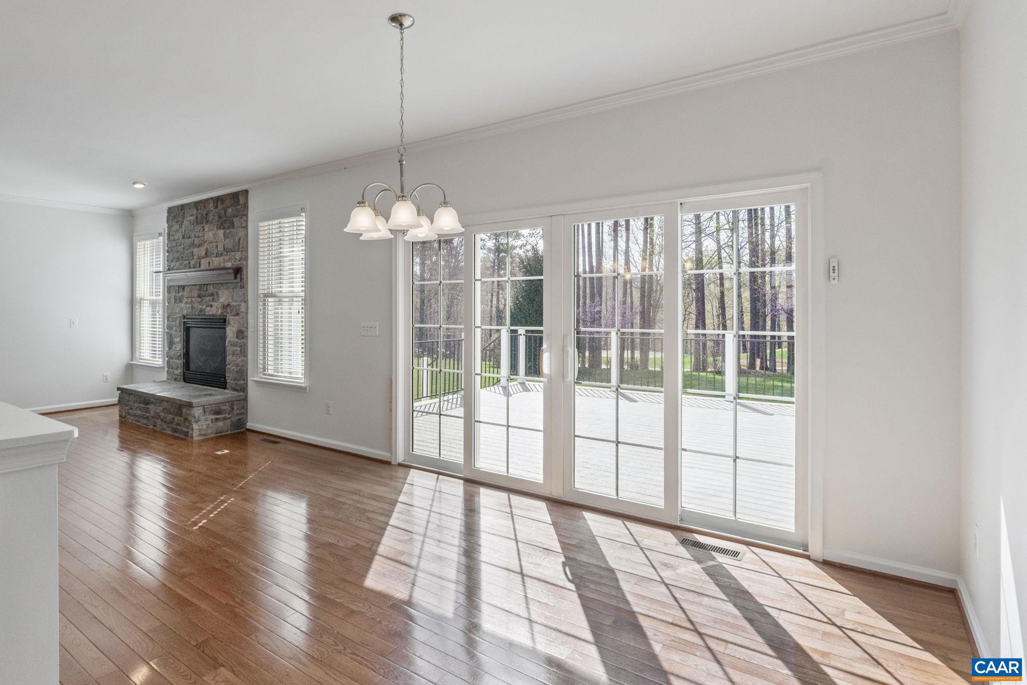 SPRING CREEK - Residential