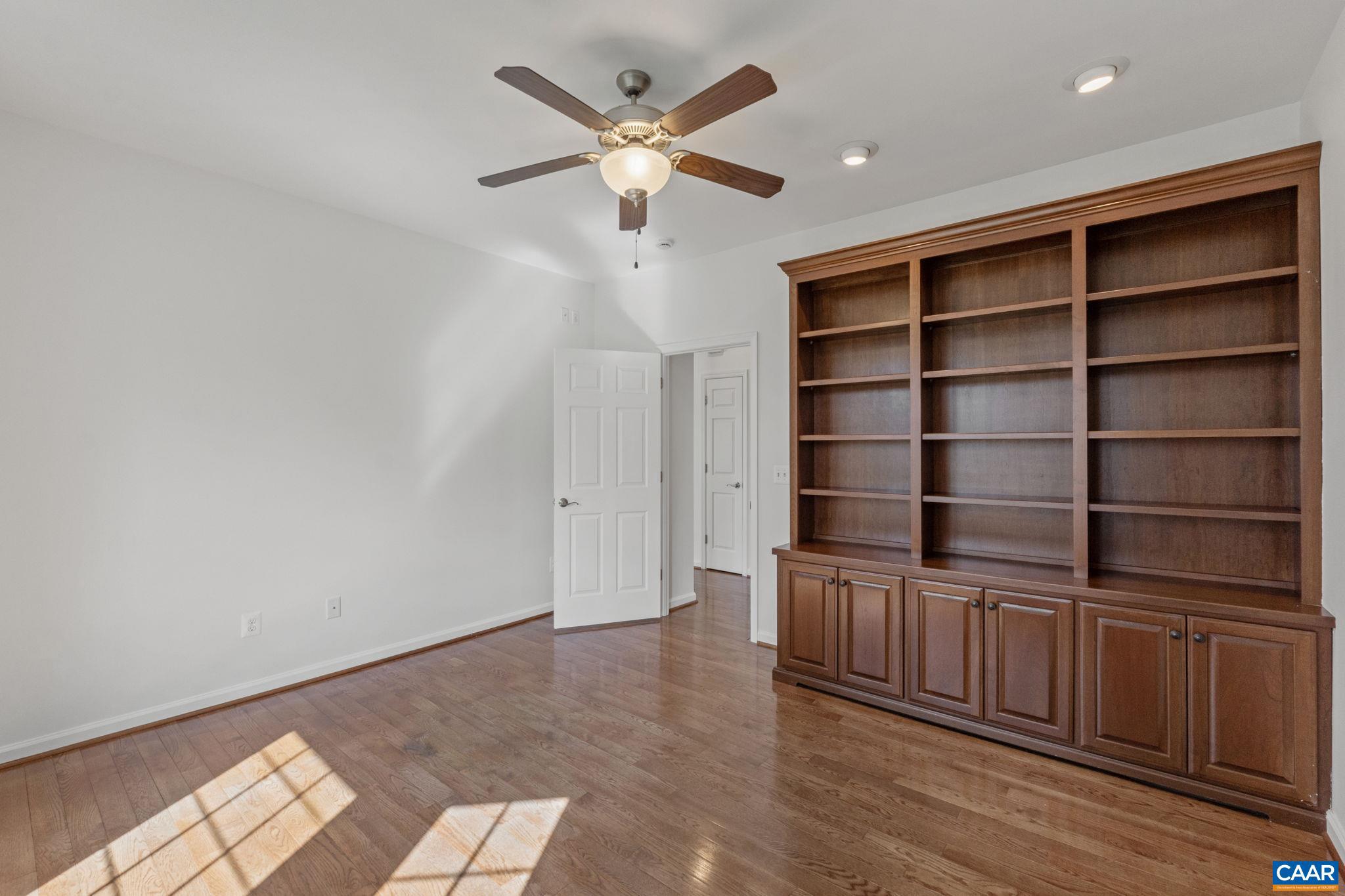 SPRING CREEK - Residential