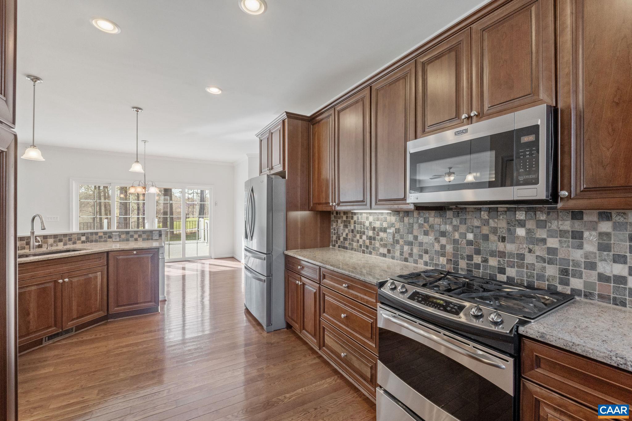 SPRING CREEK - Residential