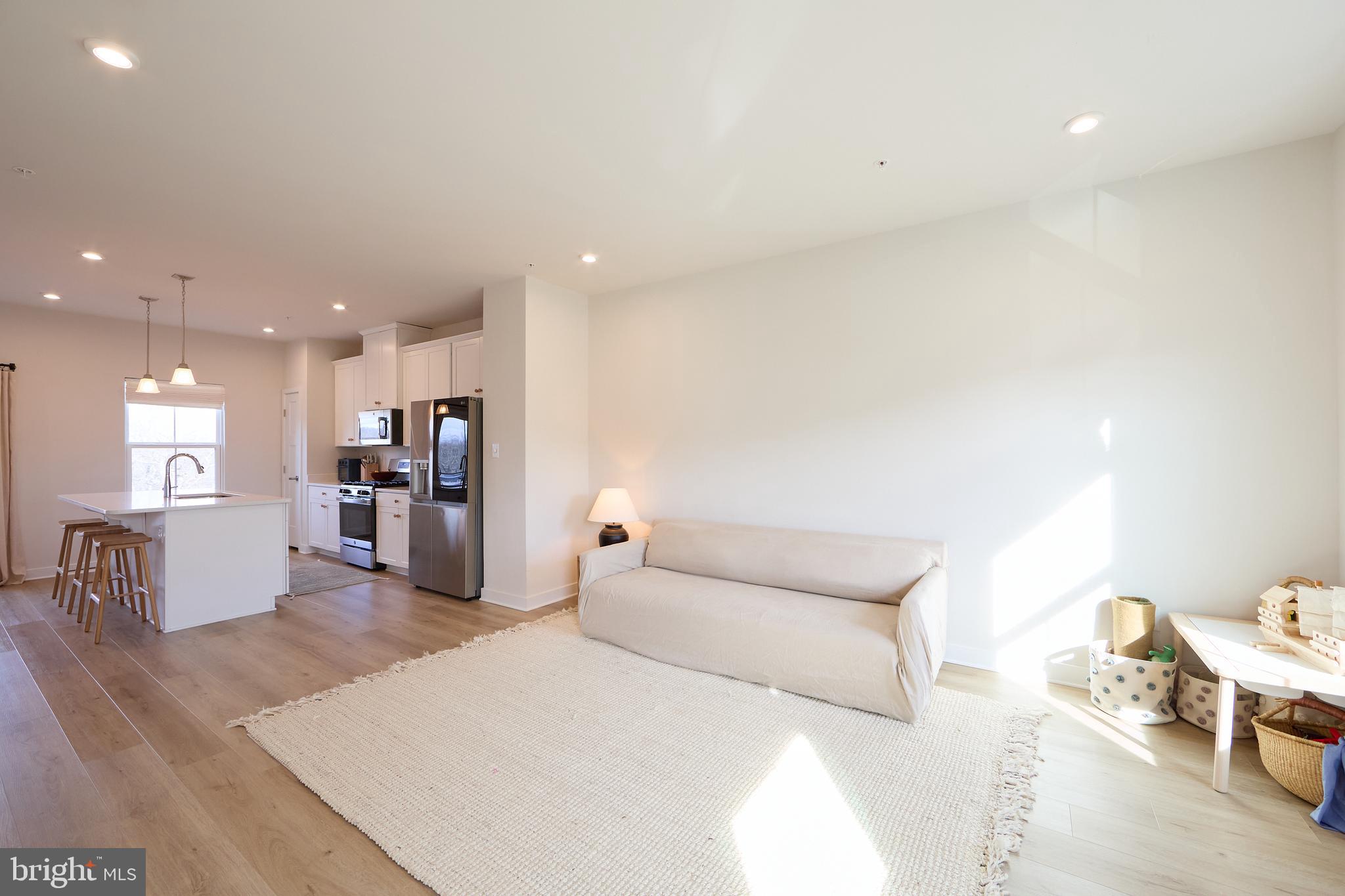 MAPLEVIEW - Residential