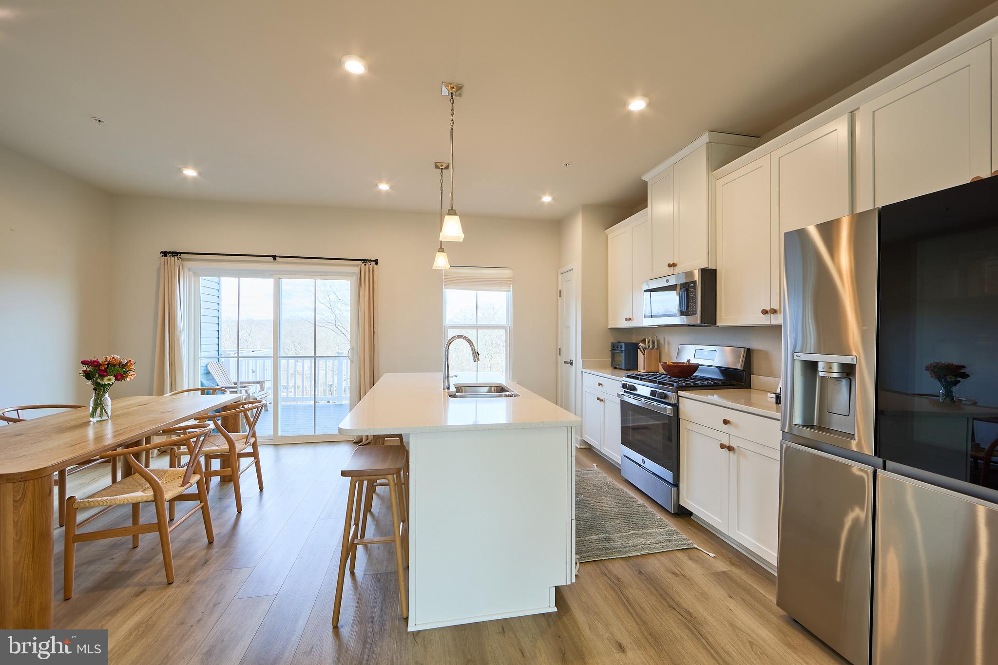 MAPLEVIEW - Residential