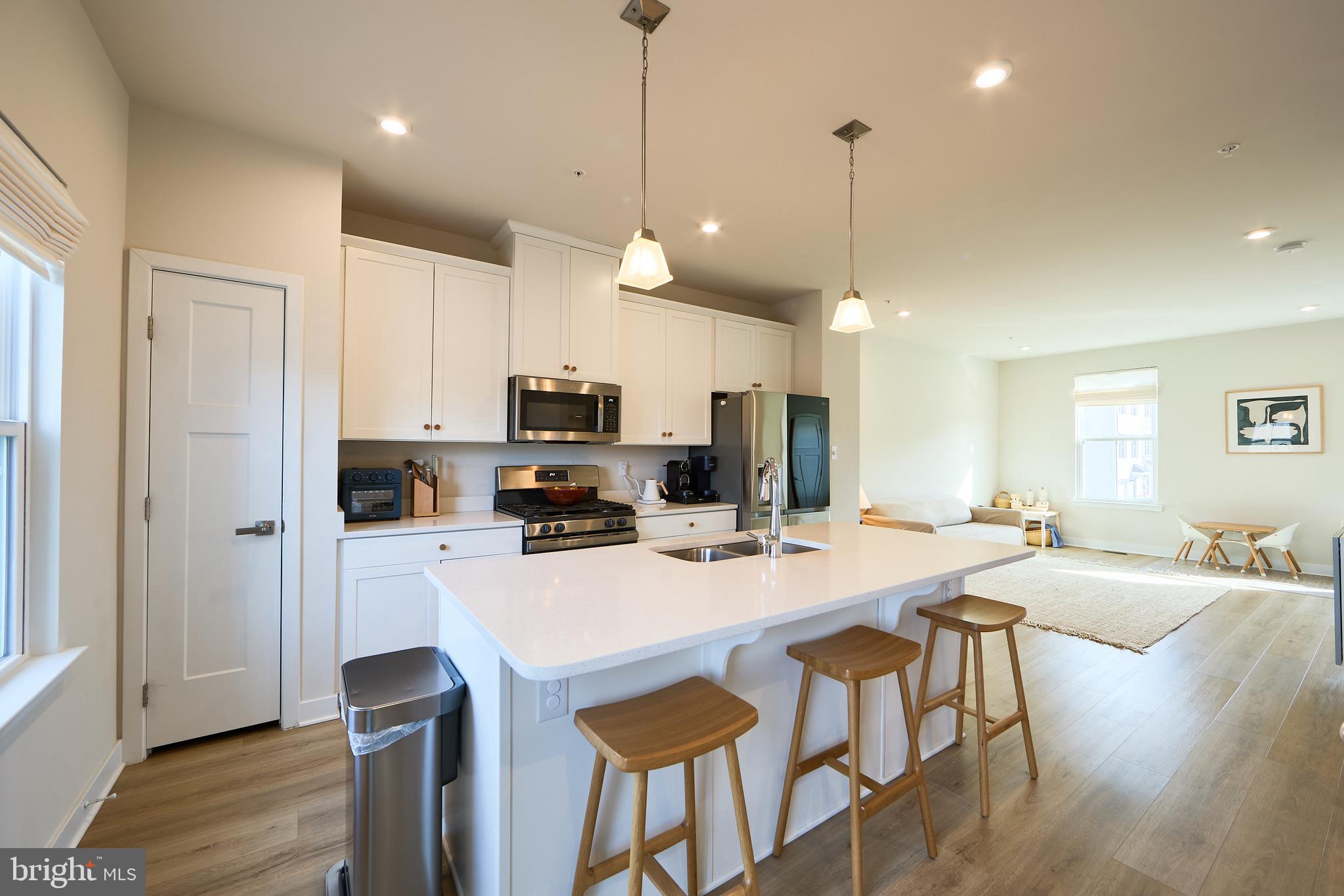 MAPLEVIEW - Residential