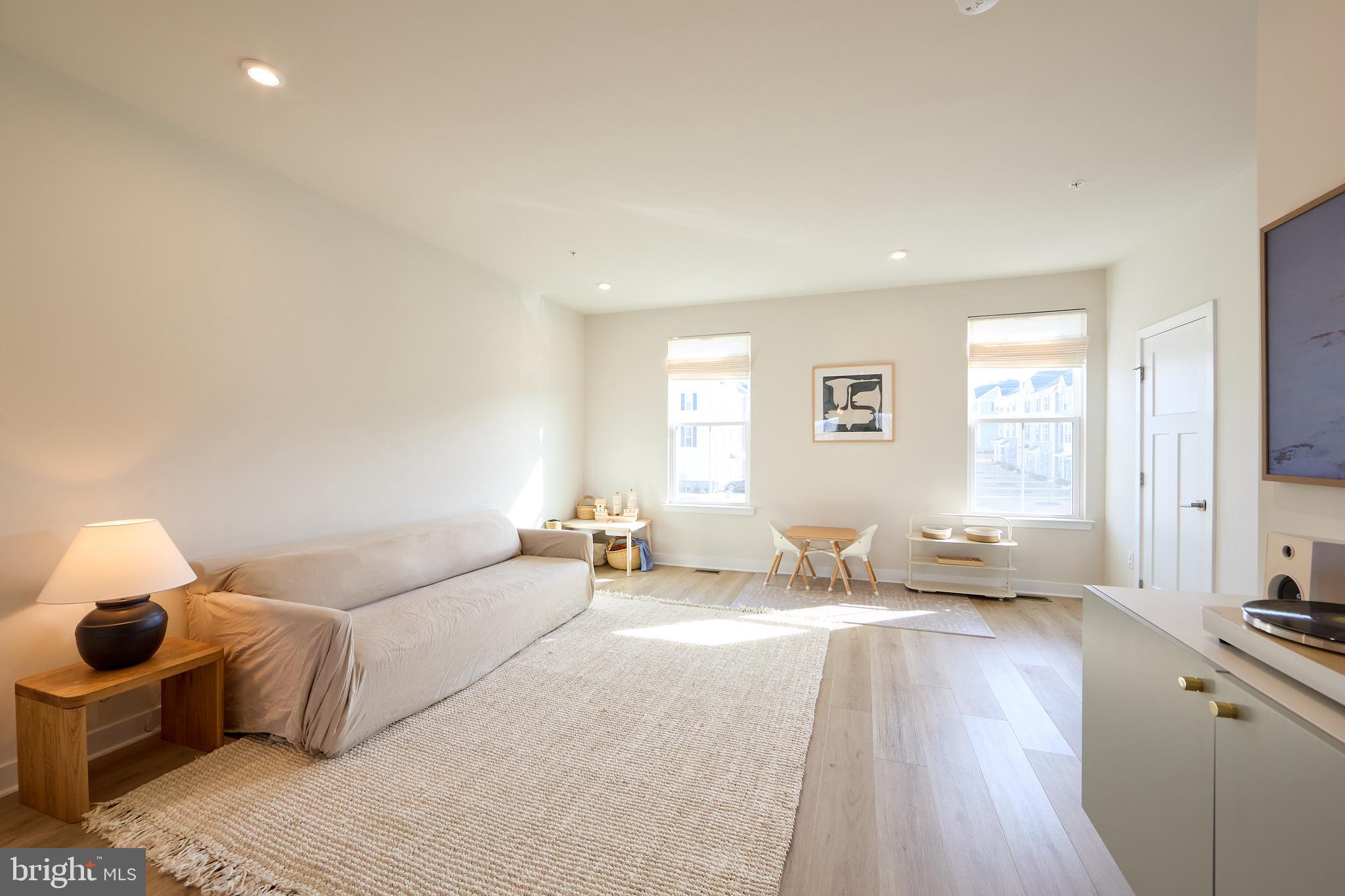 MAPLEVIEW - Residential