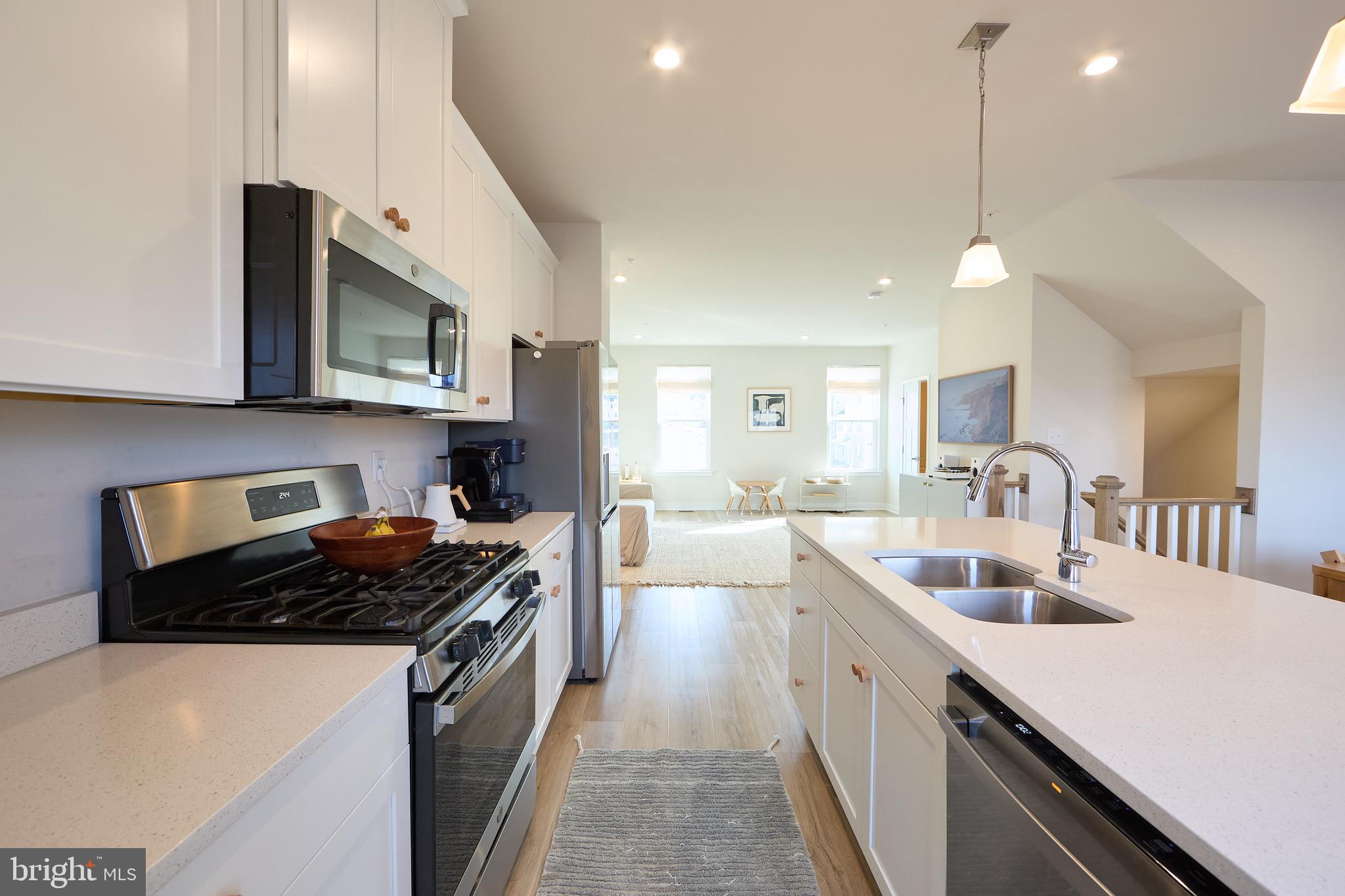 MAPLEVIEW - Residential