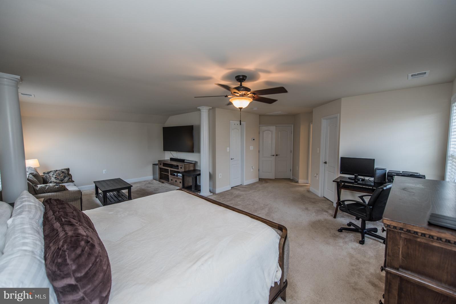 BROOKFIELD - Residential