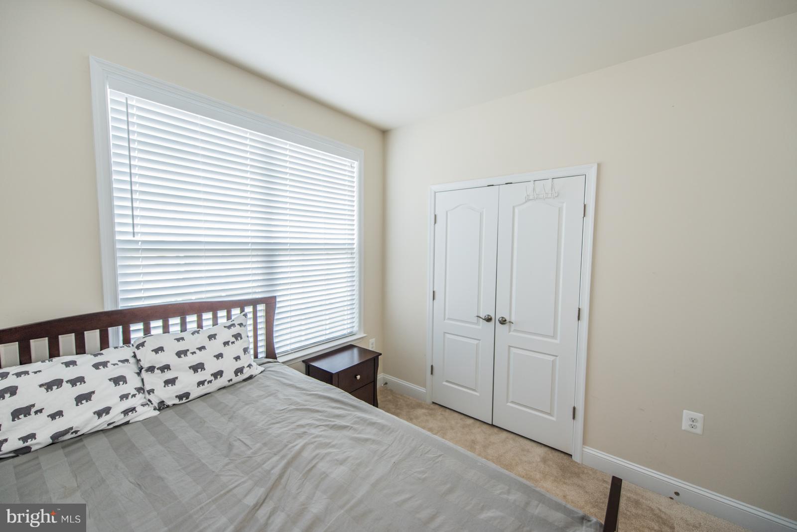 BROOKFIELD - Residential