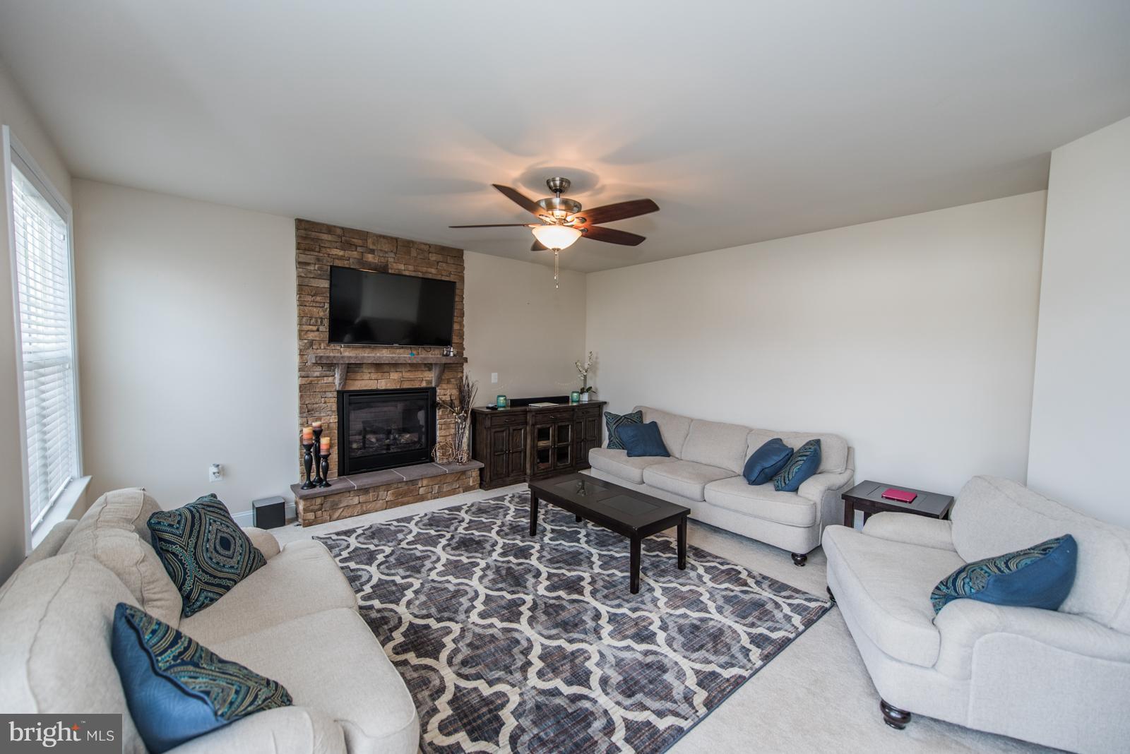 BROOKFIELD - Residential