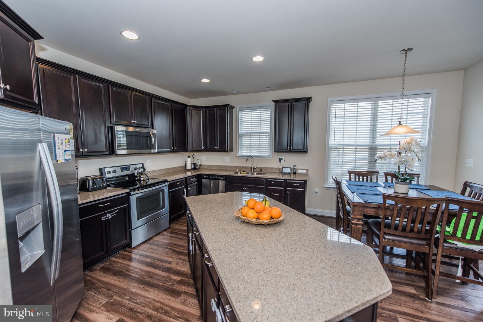 BROOKFIELD - Residential