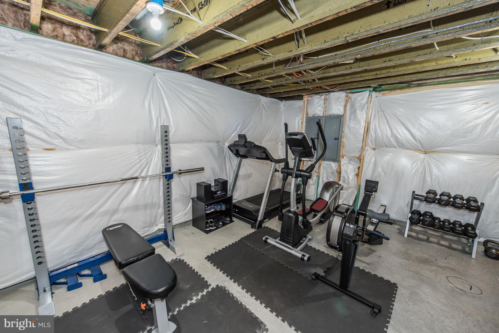 BROOKFIELD - Residential