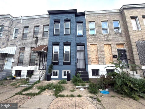Townhouse For Sale - 1805 Clifton Avenue<br/> BALTIMORE, MD 21217