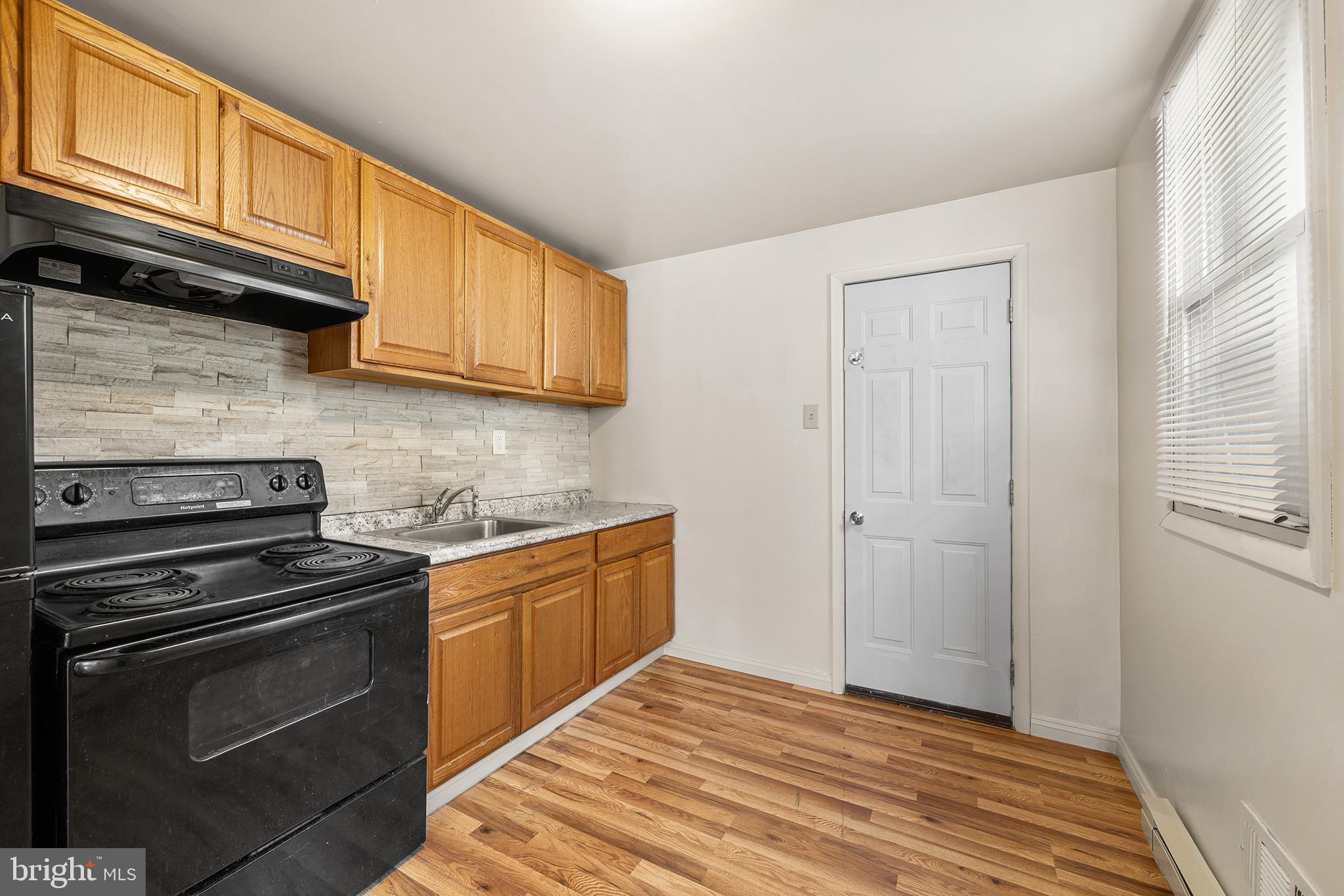 CARROLL PARK - Residential Lease