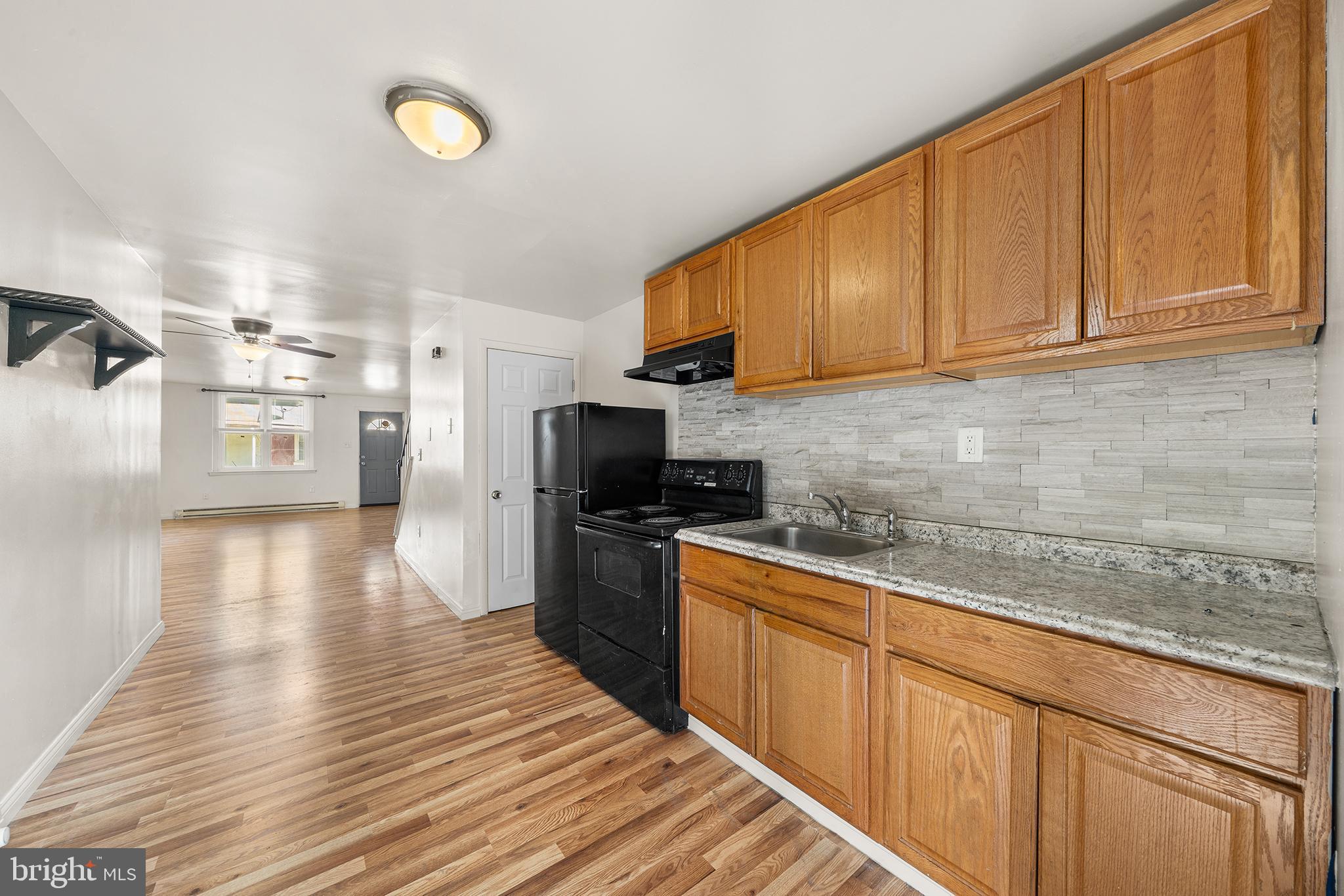 CARROLL PARK - Residential Lease