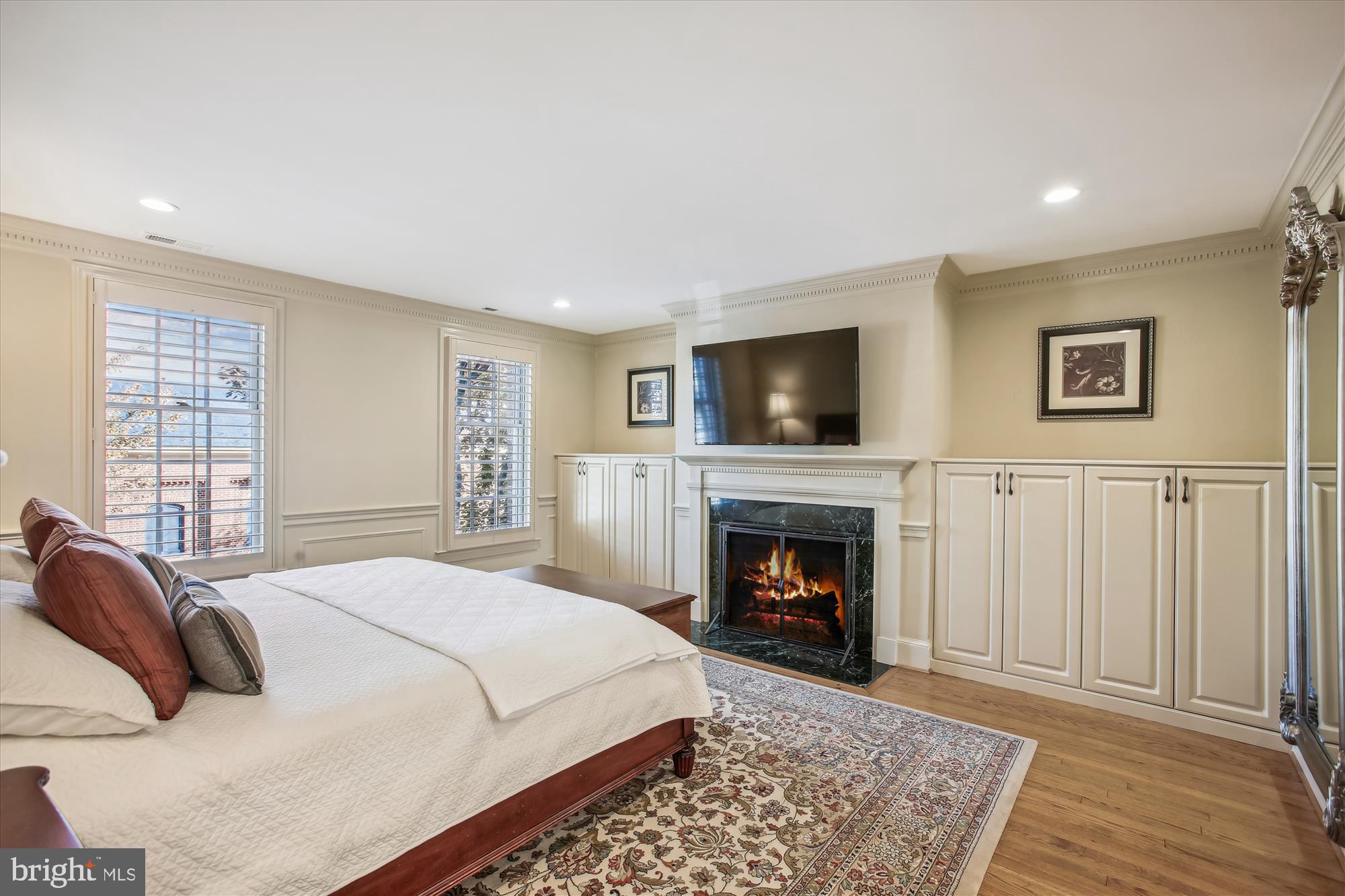 OLD TOWN ALEXANDRIA - Residential