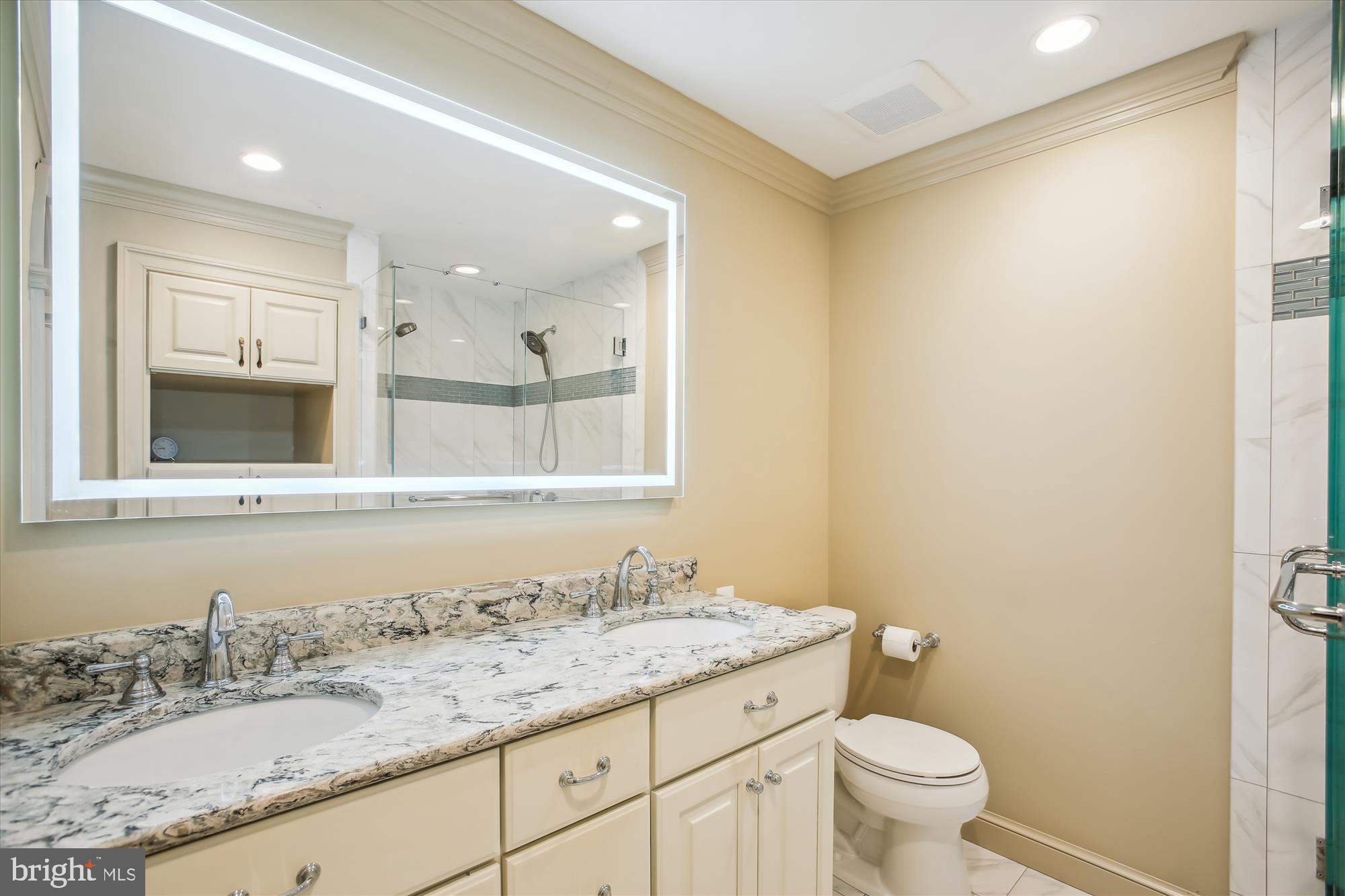 OLD TOWN ALEXANDRIA - Residential