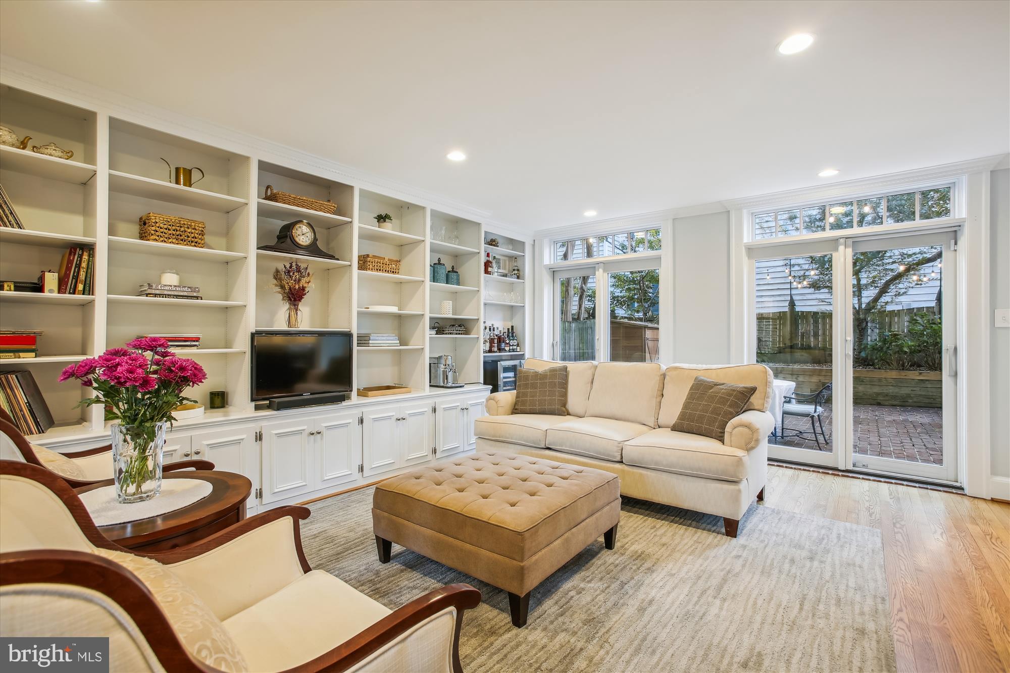 OLD TOWN ALEXANDRIA - Residential