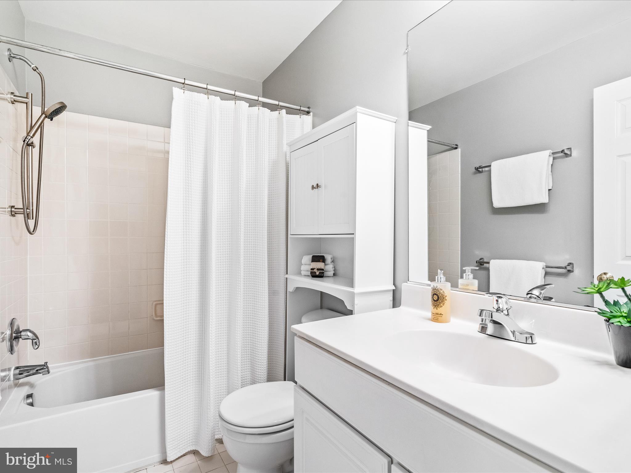 SUMMERFIELD CROSSING - Residential