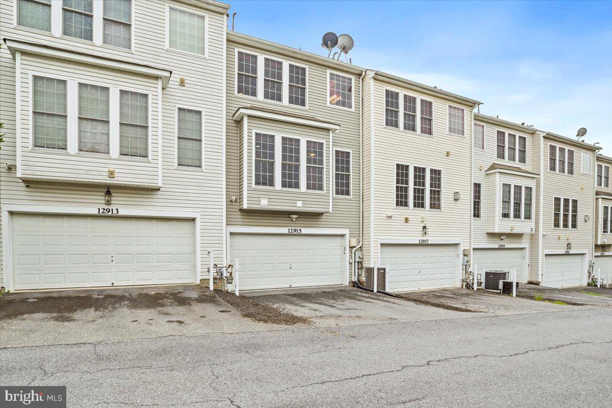 SUMMERFIELD CROSSING - Residential