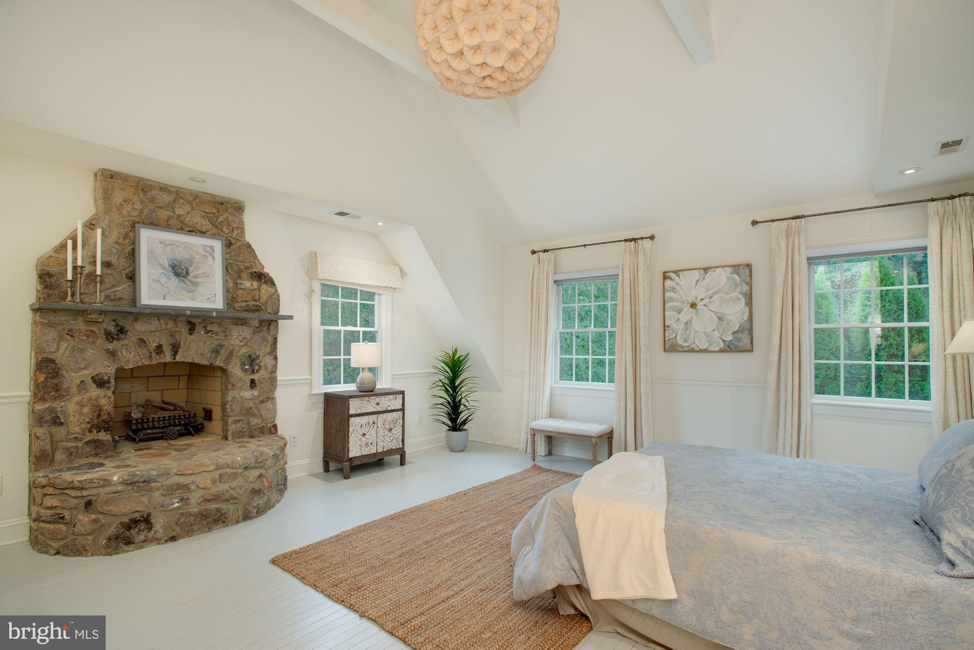 CONGRESSIONAL MANOR - Residential