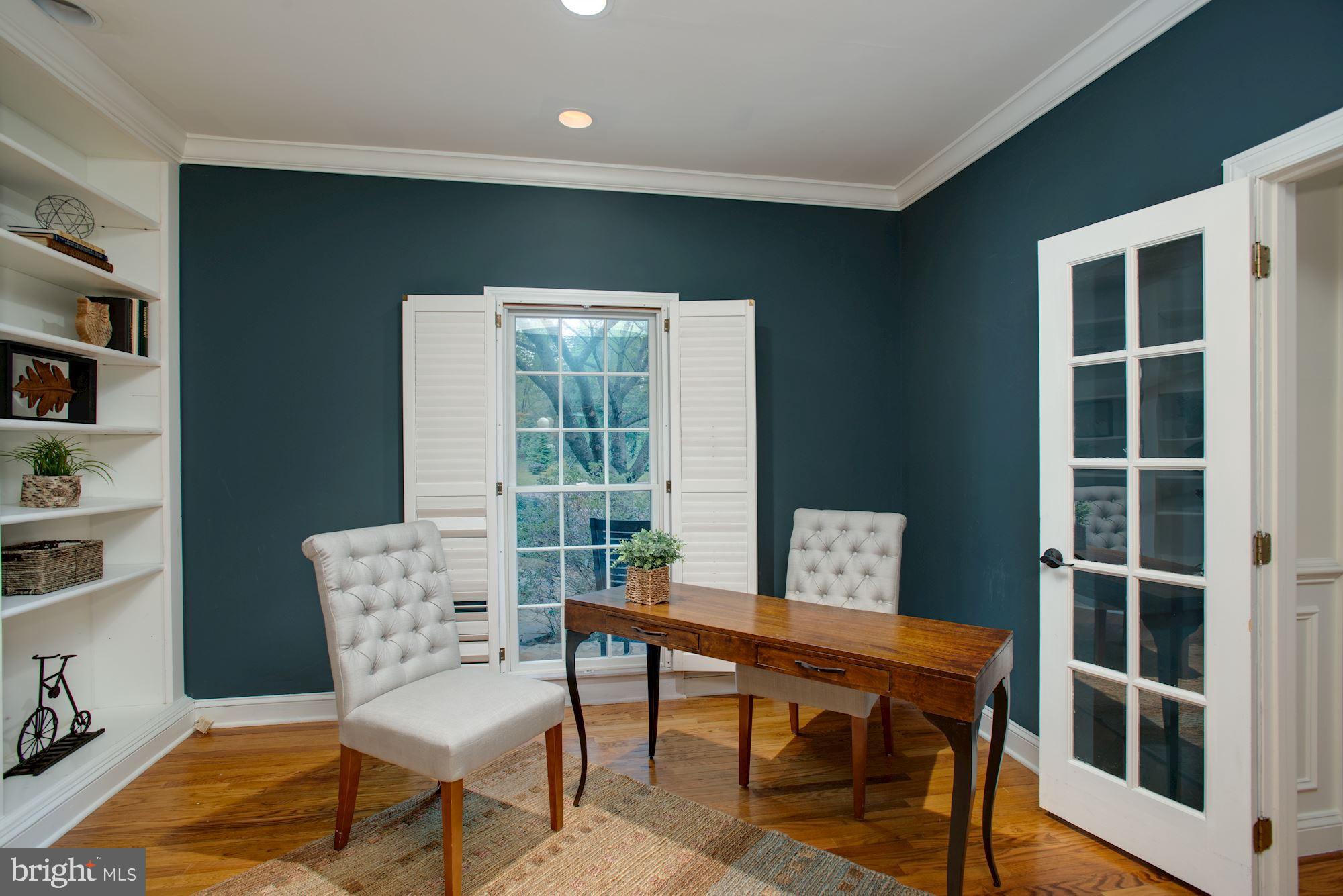 CONGRESSIONAL MANOR - Residential