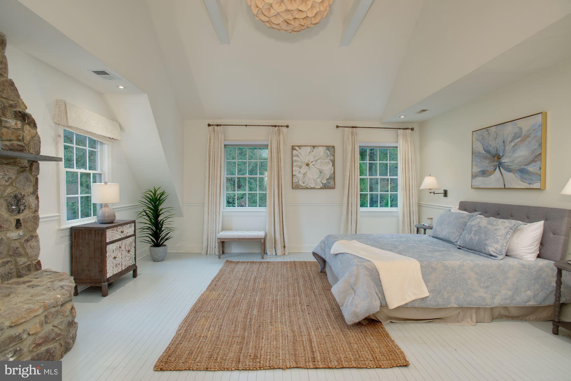 CONGRESSIONAL MANOR - Residential