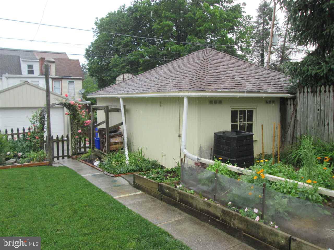 ELMWOOD - Residential