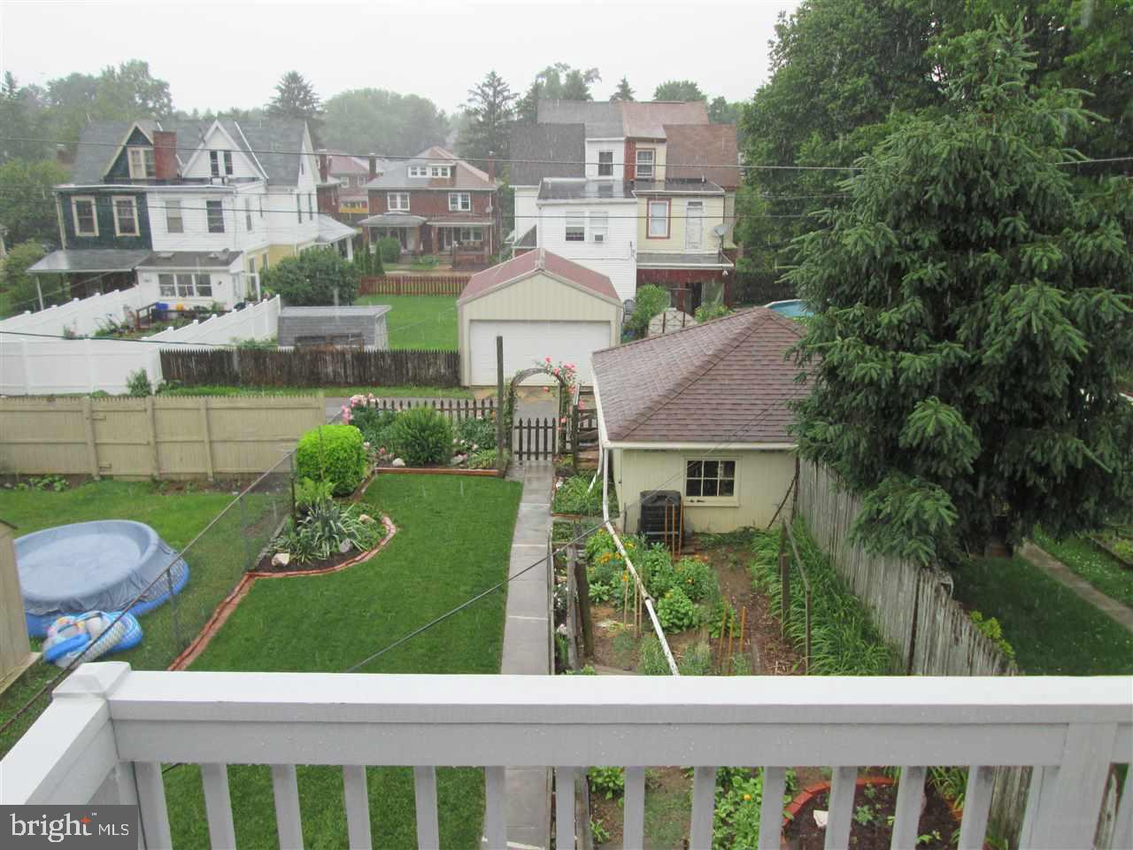 ELMWOOD - Residential