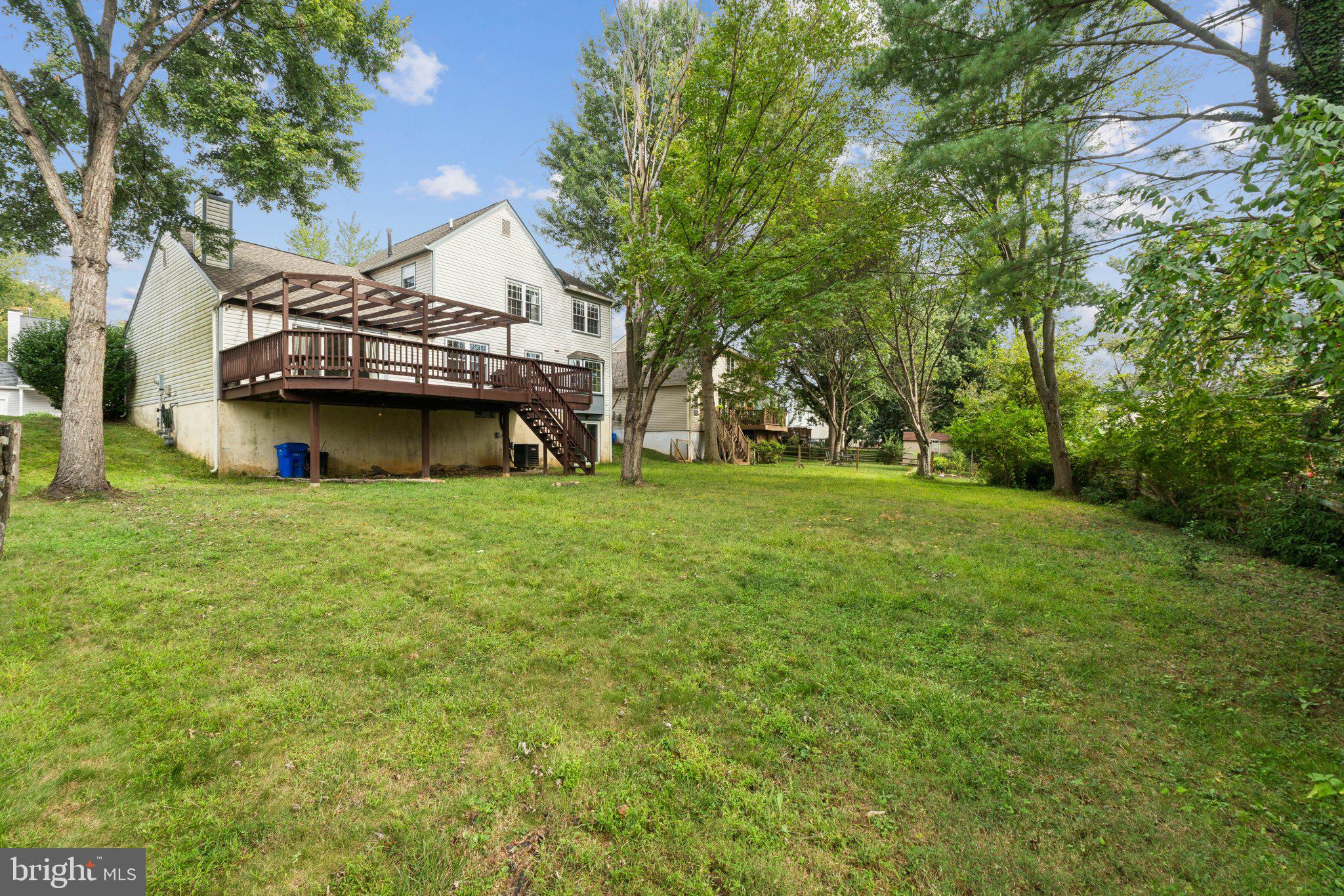 FLOWER HILL - Residential