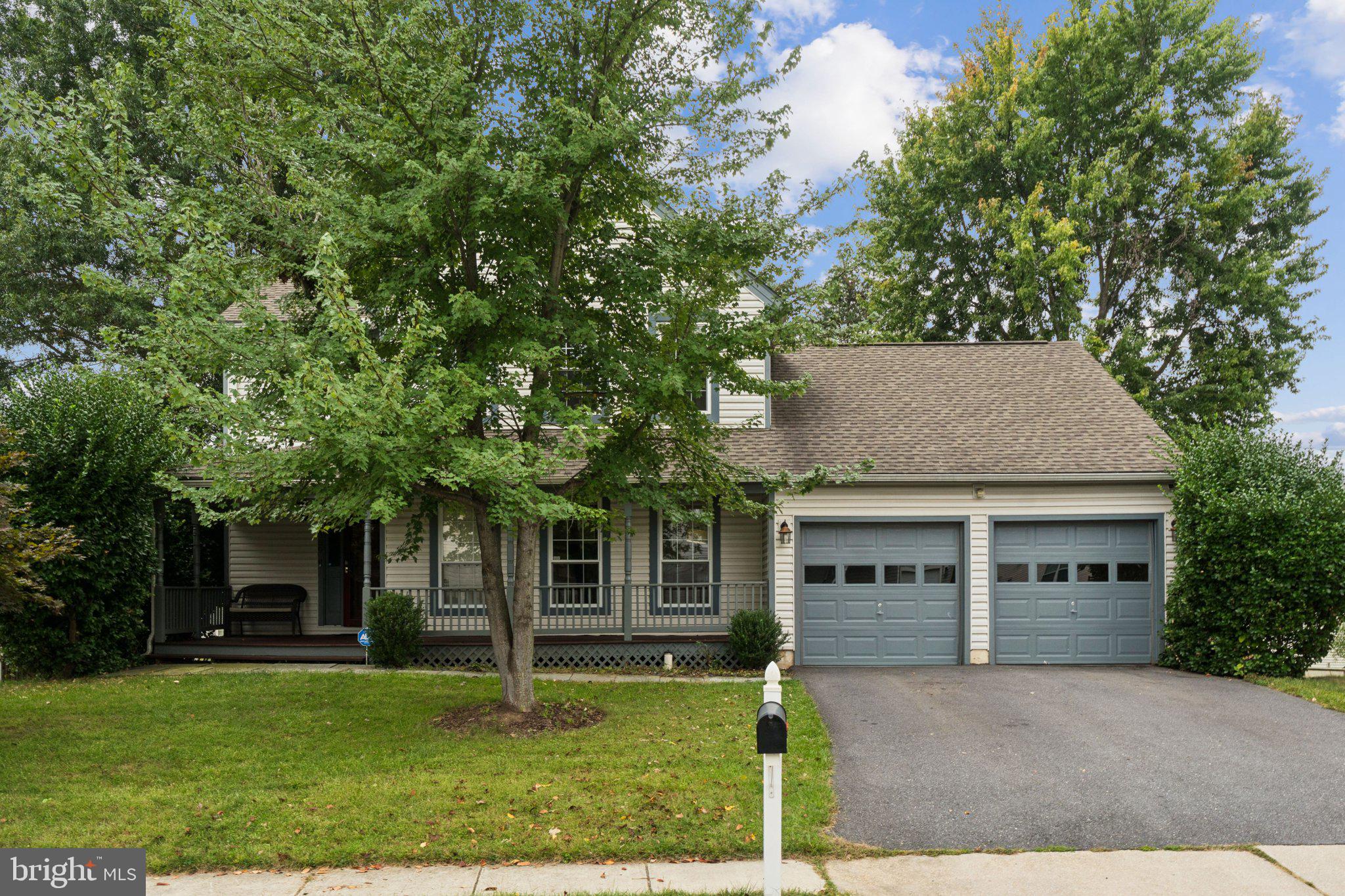 FLOWER HILL - Residential