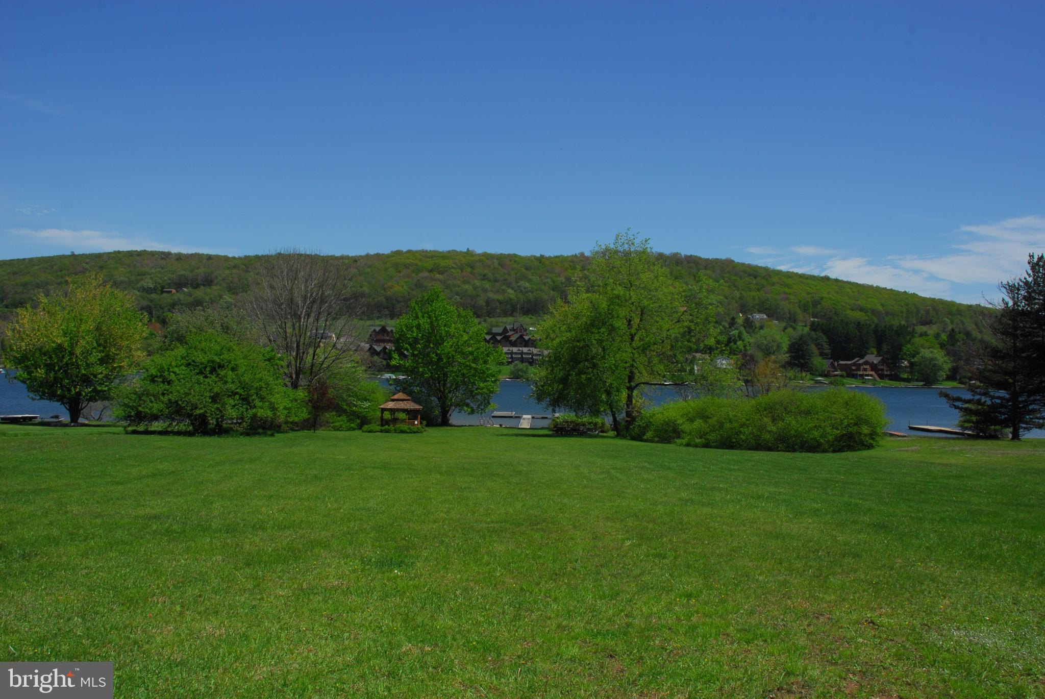 VILLAGES OF WISP - Residential