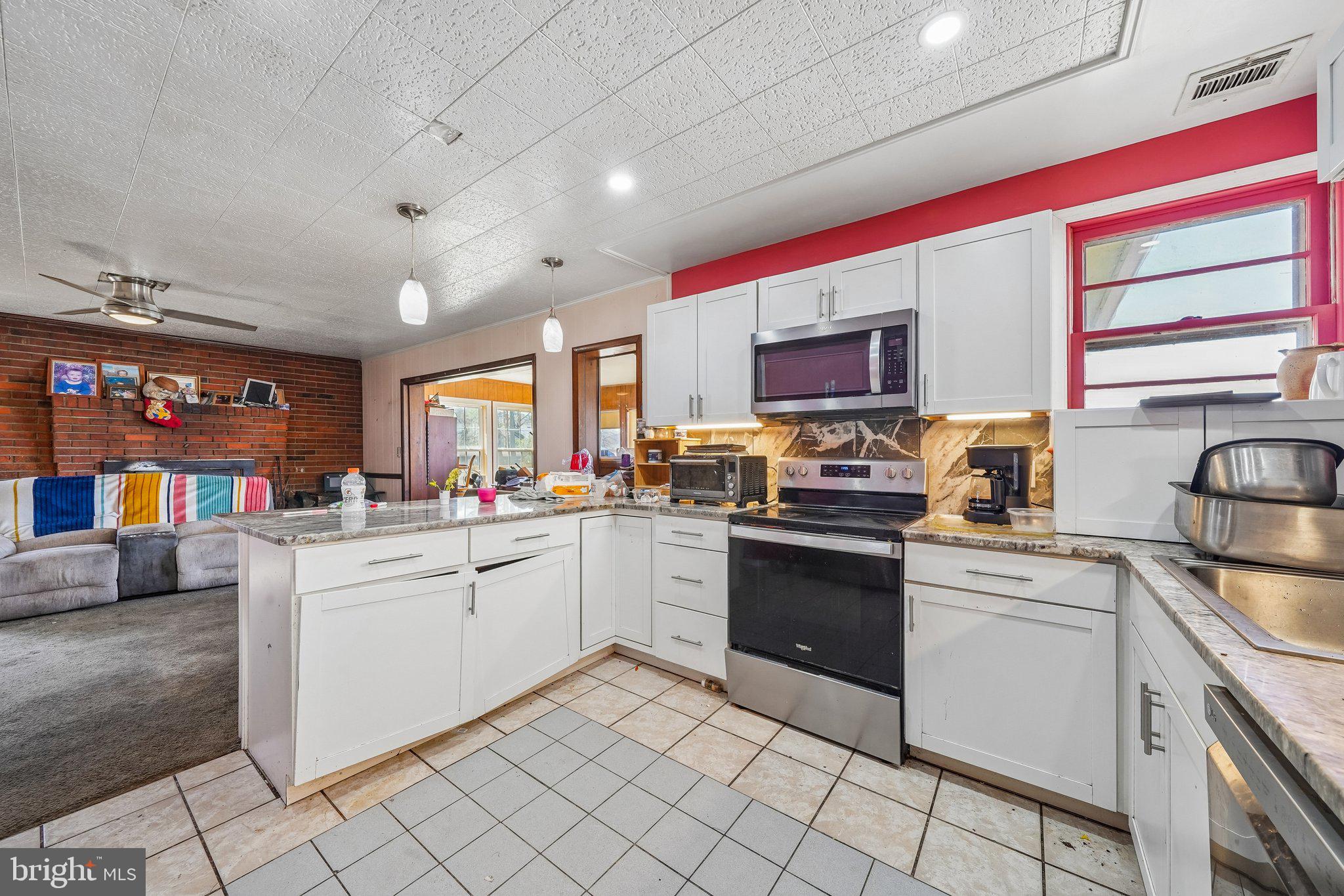 PLACID BAY ESTATES - Residential