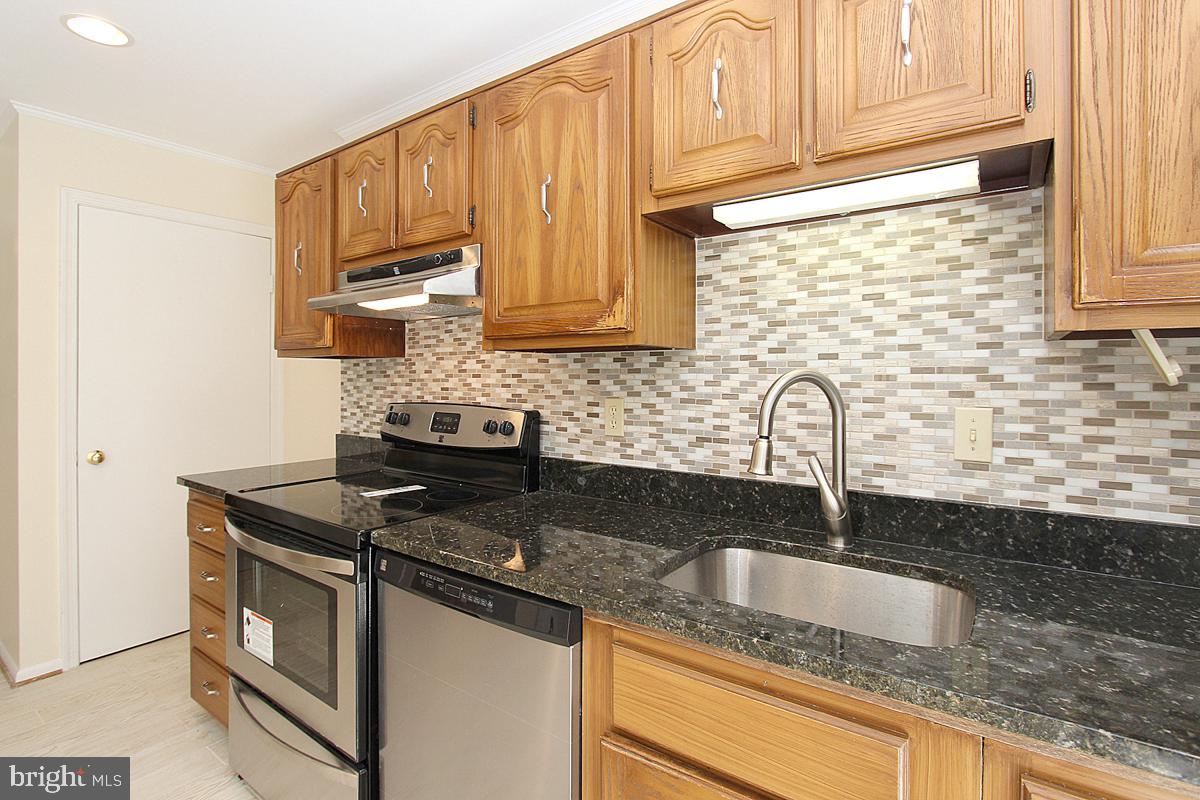 WHEYSTONE - Residential Lease