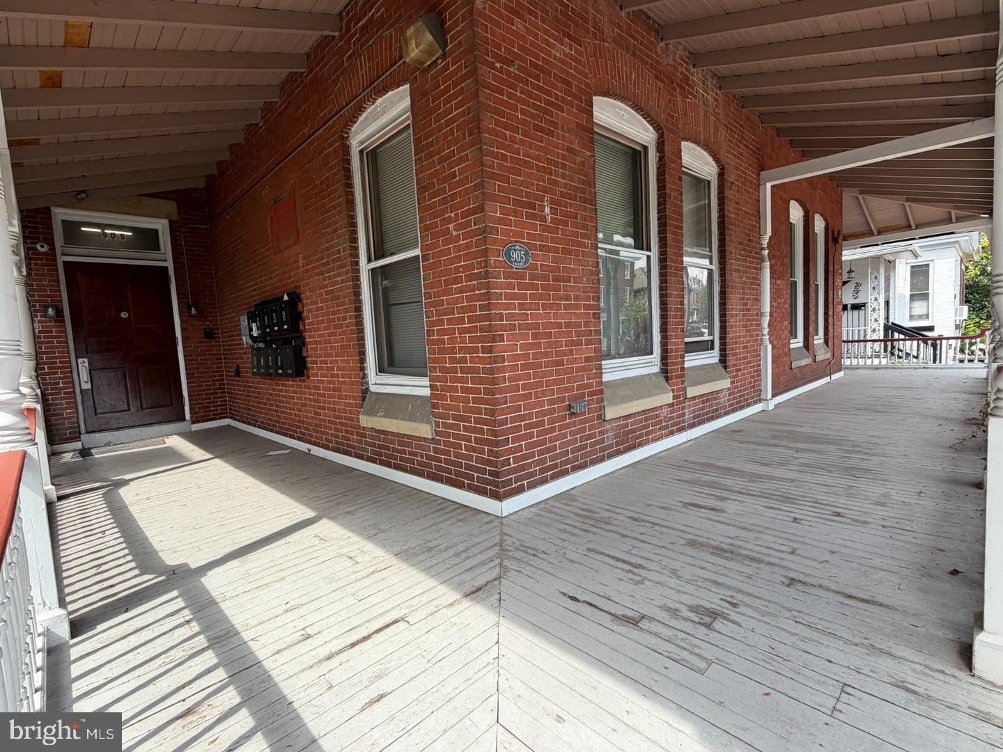 905 SWEDE STREET 10