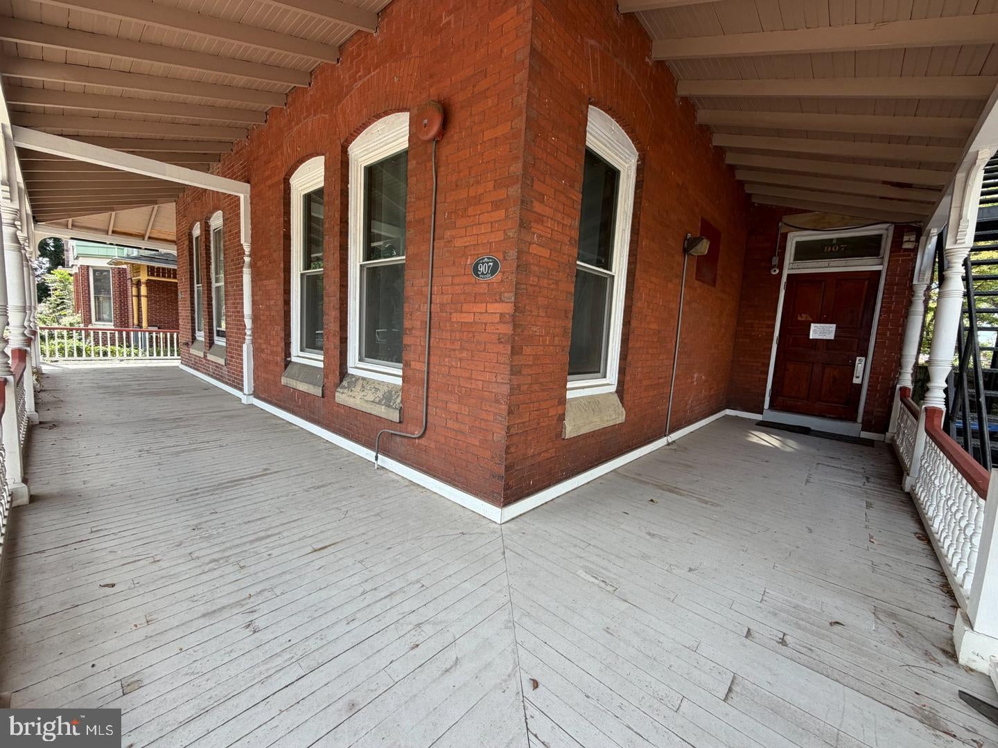 905 SWEDE STREET 10