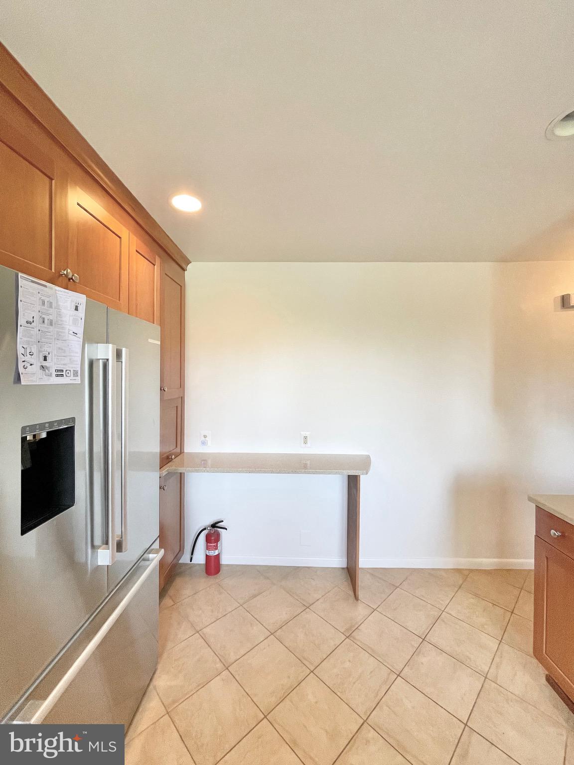 RIVERSIDE ESTATES - Residential Lease