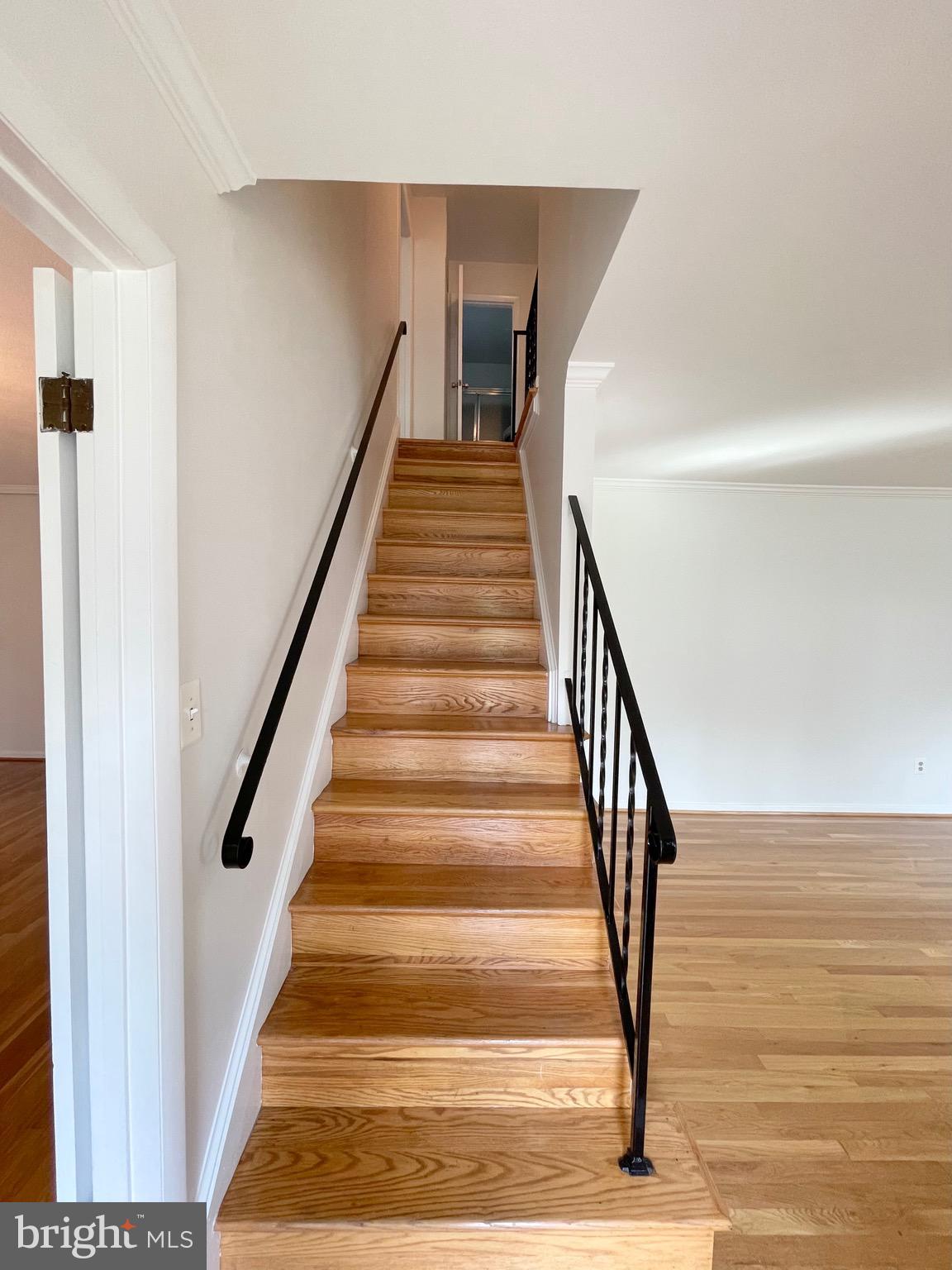 RIVERSIDE ESTATES - Residential Lease