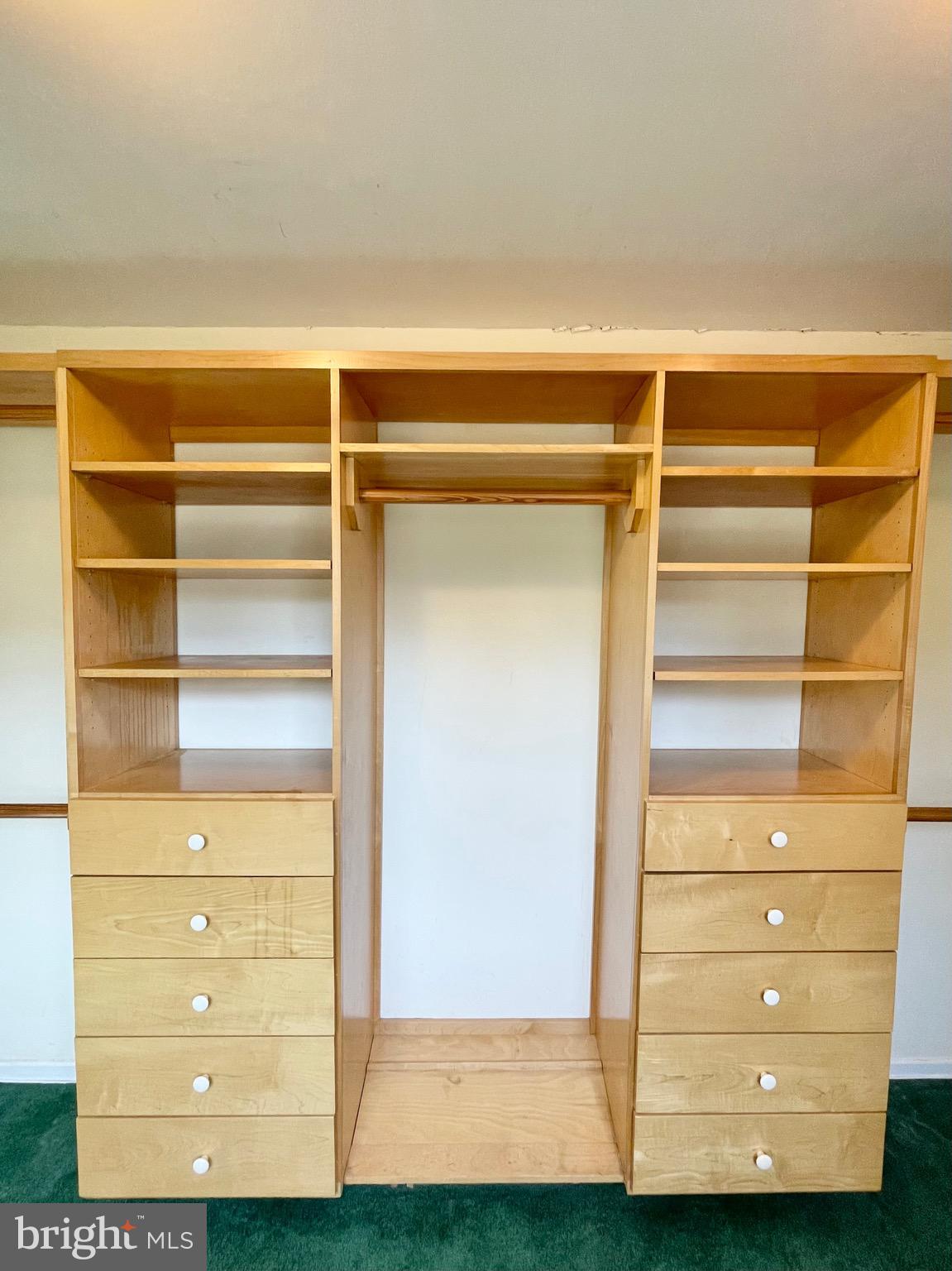 RIVERSIDE ESTATES - Residential Lease