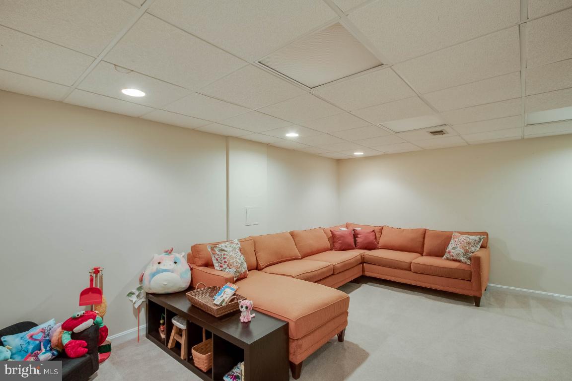 SOUTH KINGS STATION - Residential