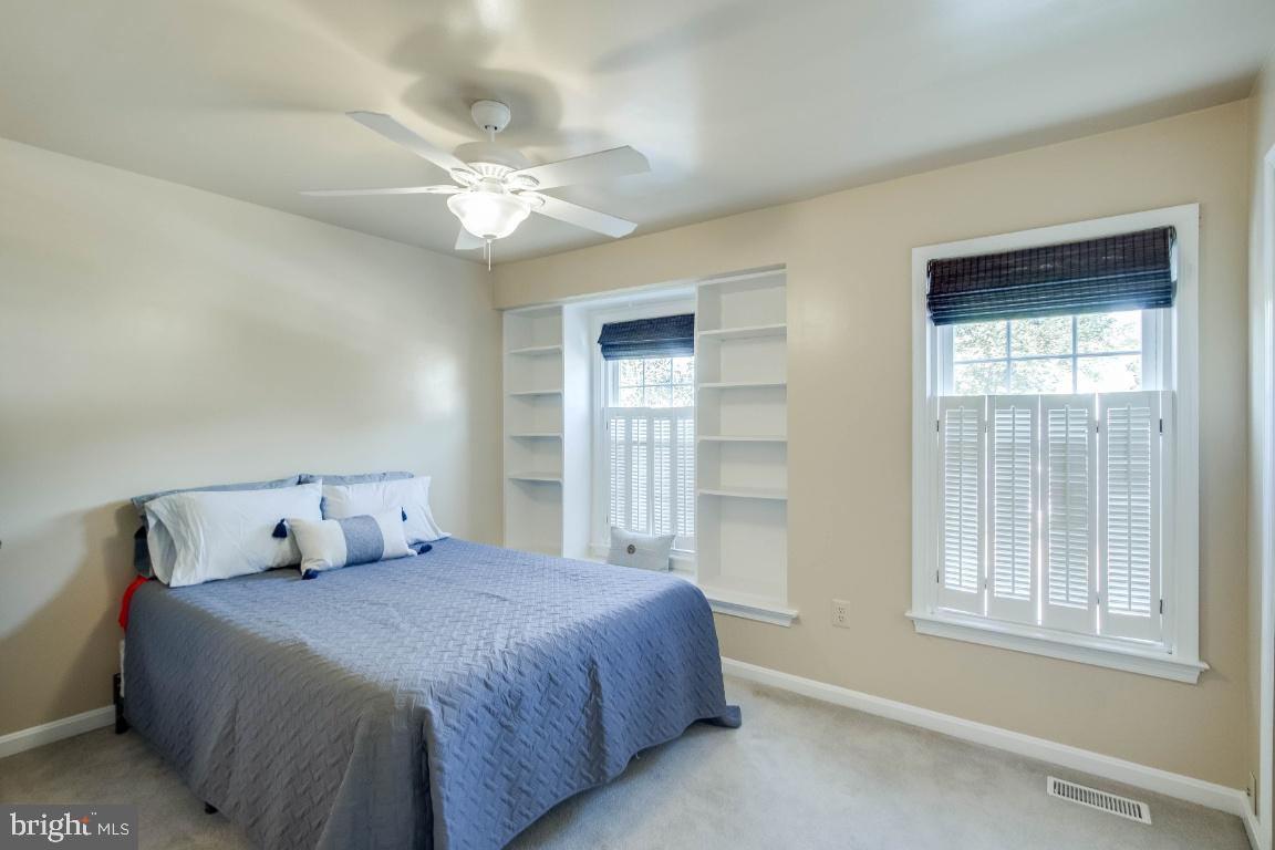 SOUTH KINGS STATION - Residential