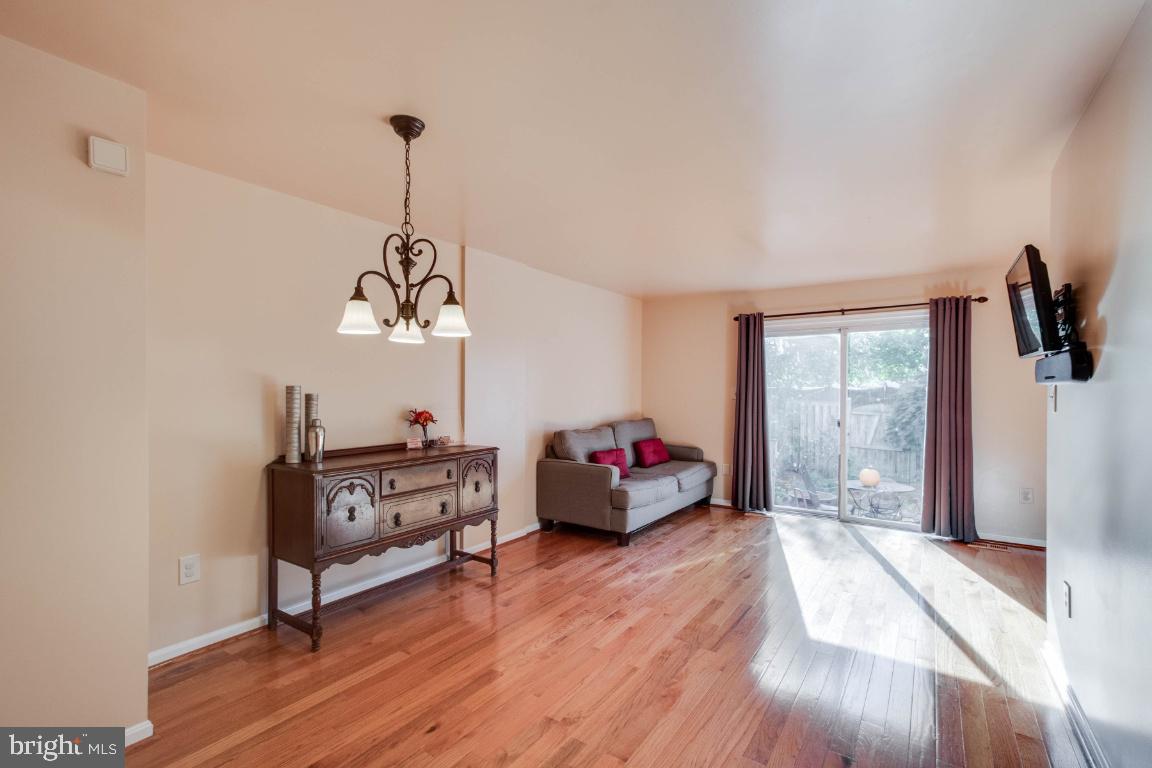 SOUTH KINGS STATION - Residential