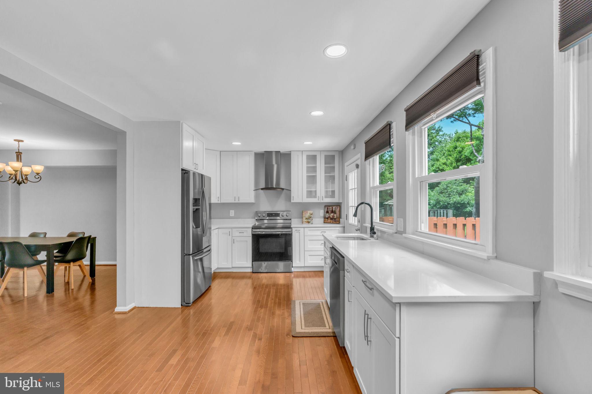 2 GOODPORT COURT